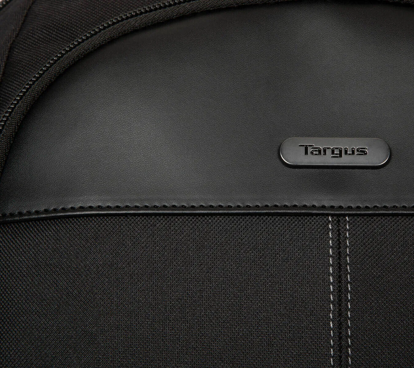 15-16 Modern Classic Backpack - Black