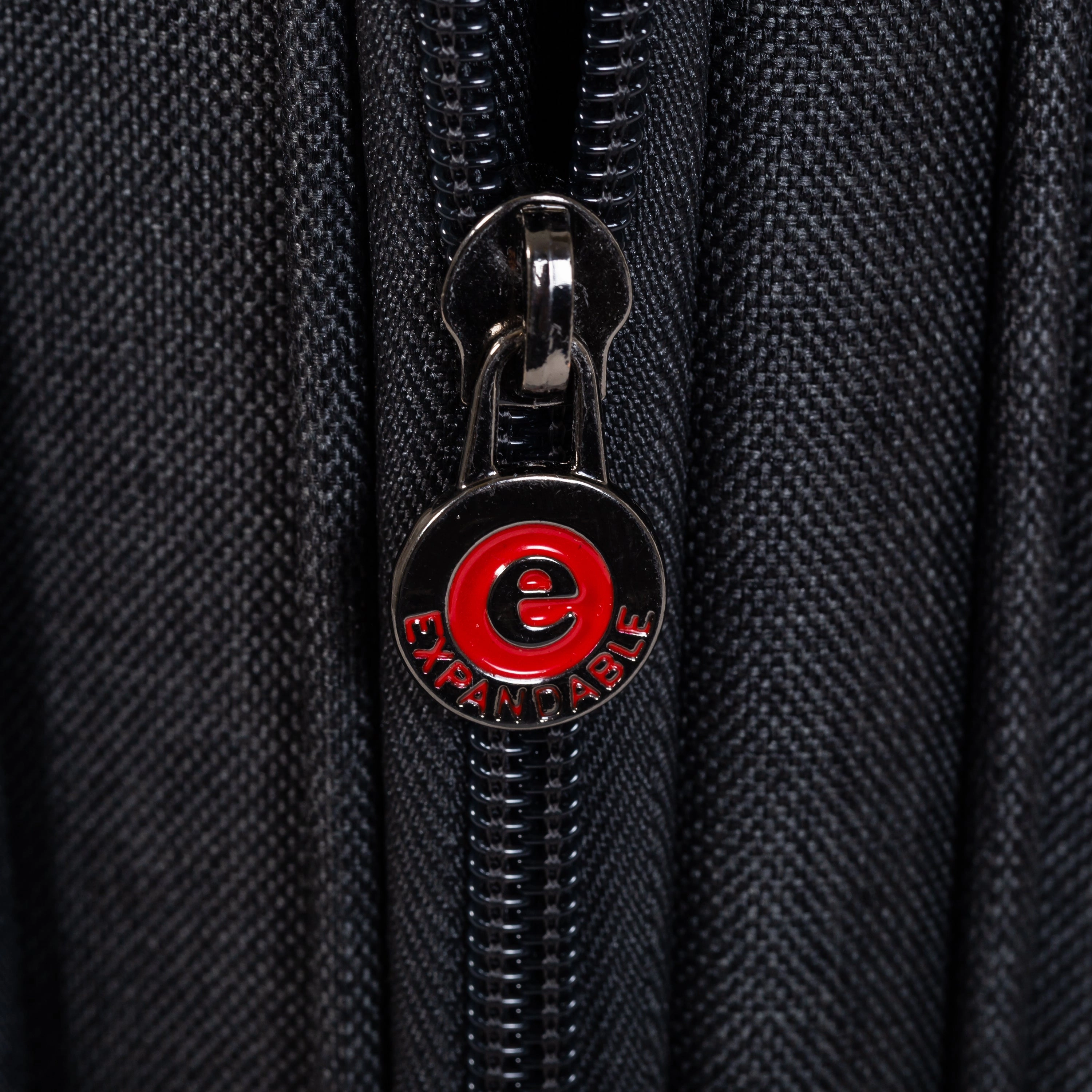 Air Canada Belmont Expandable 28" Spinner Luggage