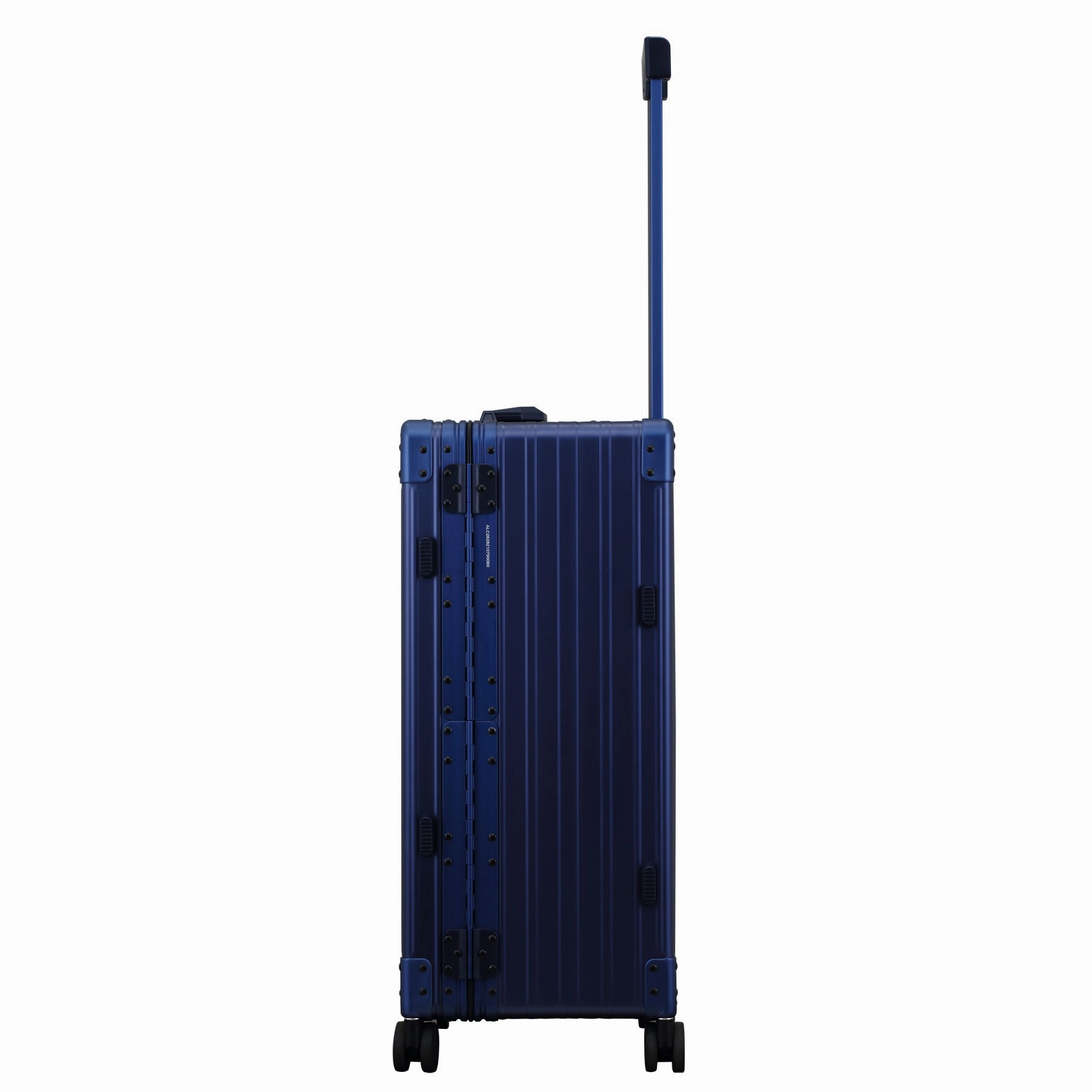 Aleon Aircraft Grade Aluminum 26 Macro Traveler With Suiter