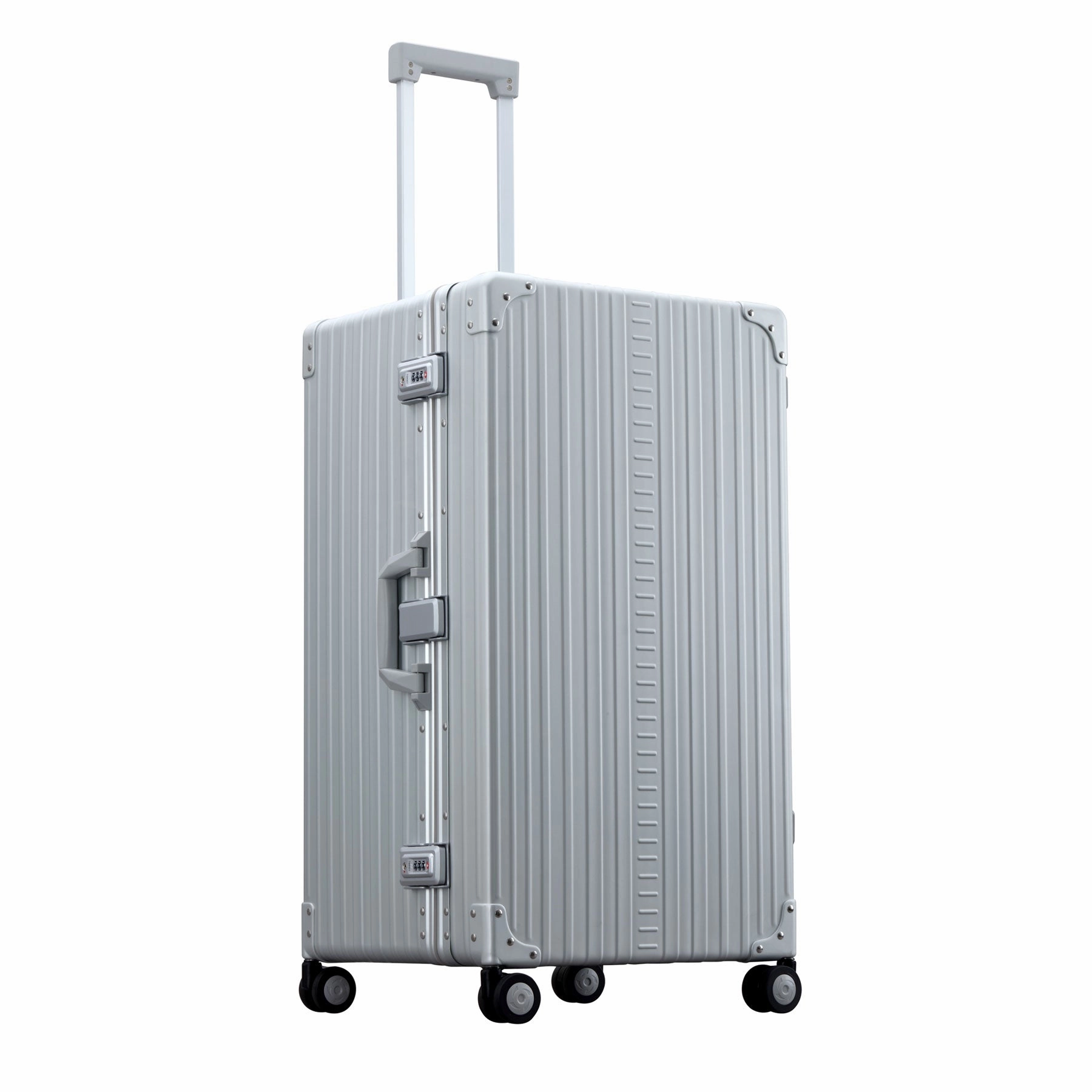 Aleon Aircraft Grade Aluminum 30 International Trunk Checked