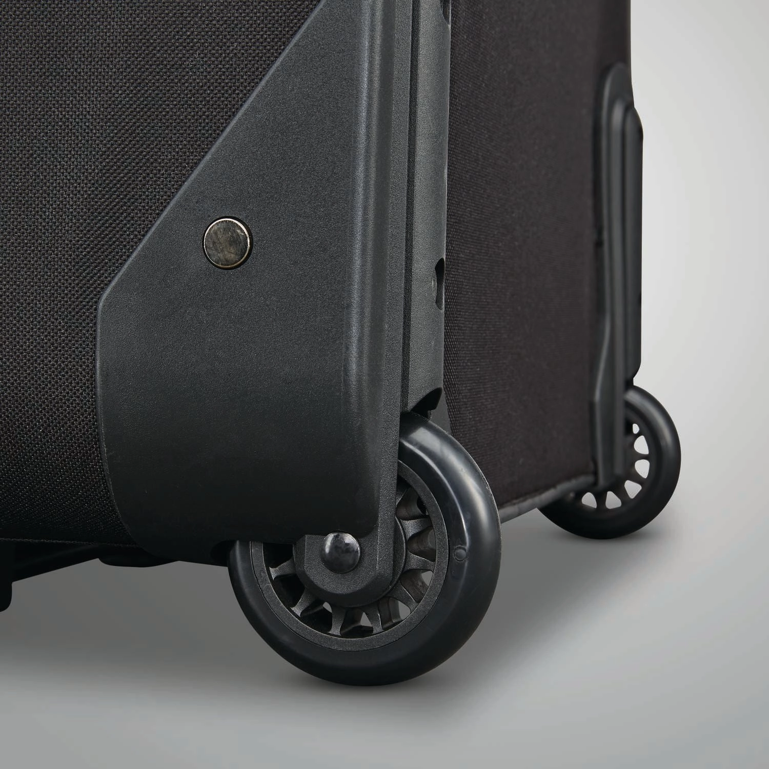 American Tourister Fieldbrook Xlt 4 Piece Set 2-Wheel Luggage Sets