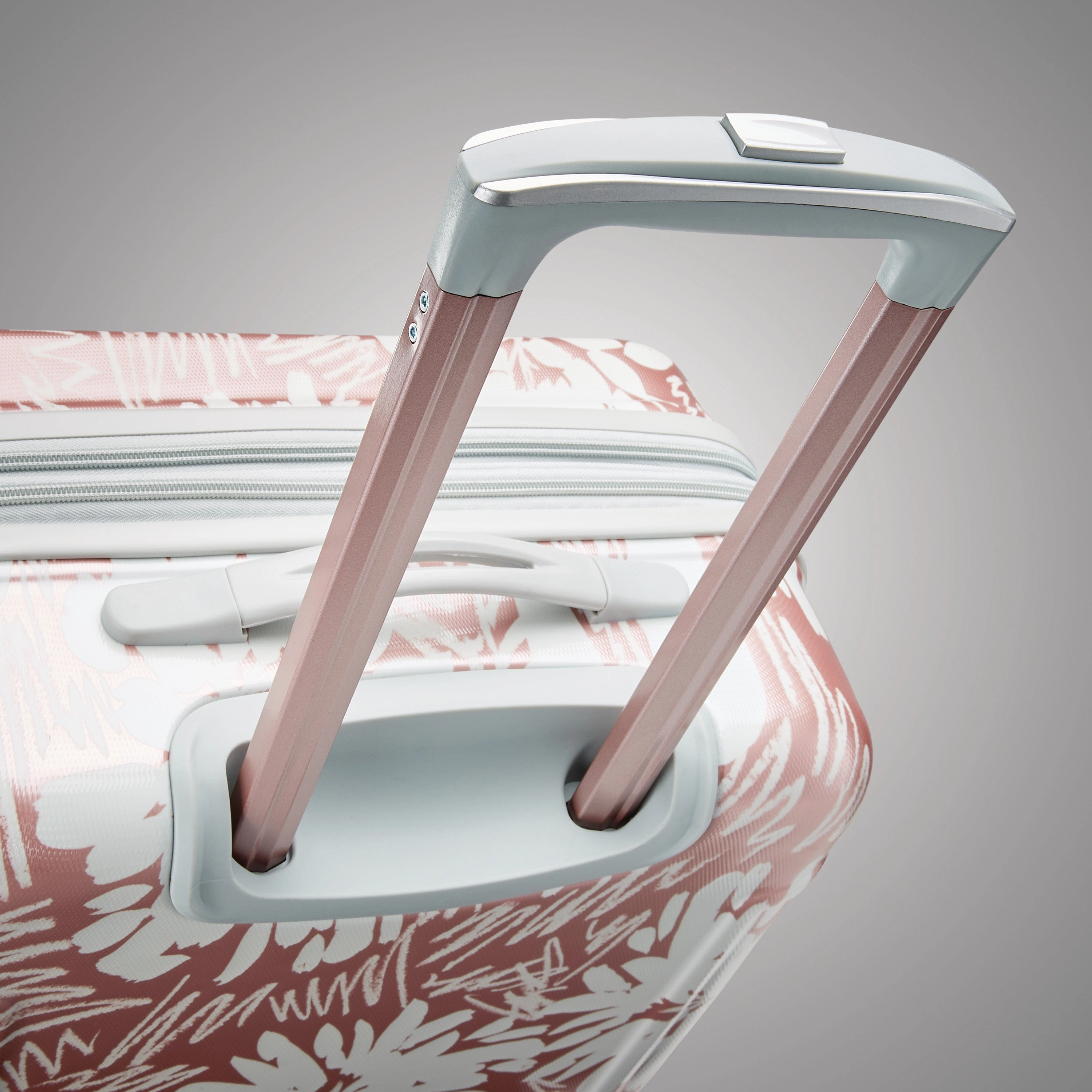 American Tourister Moonlight 21" Hardside Spinner