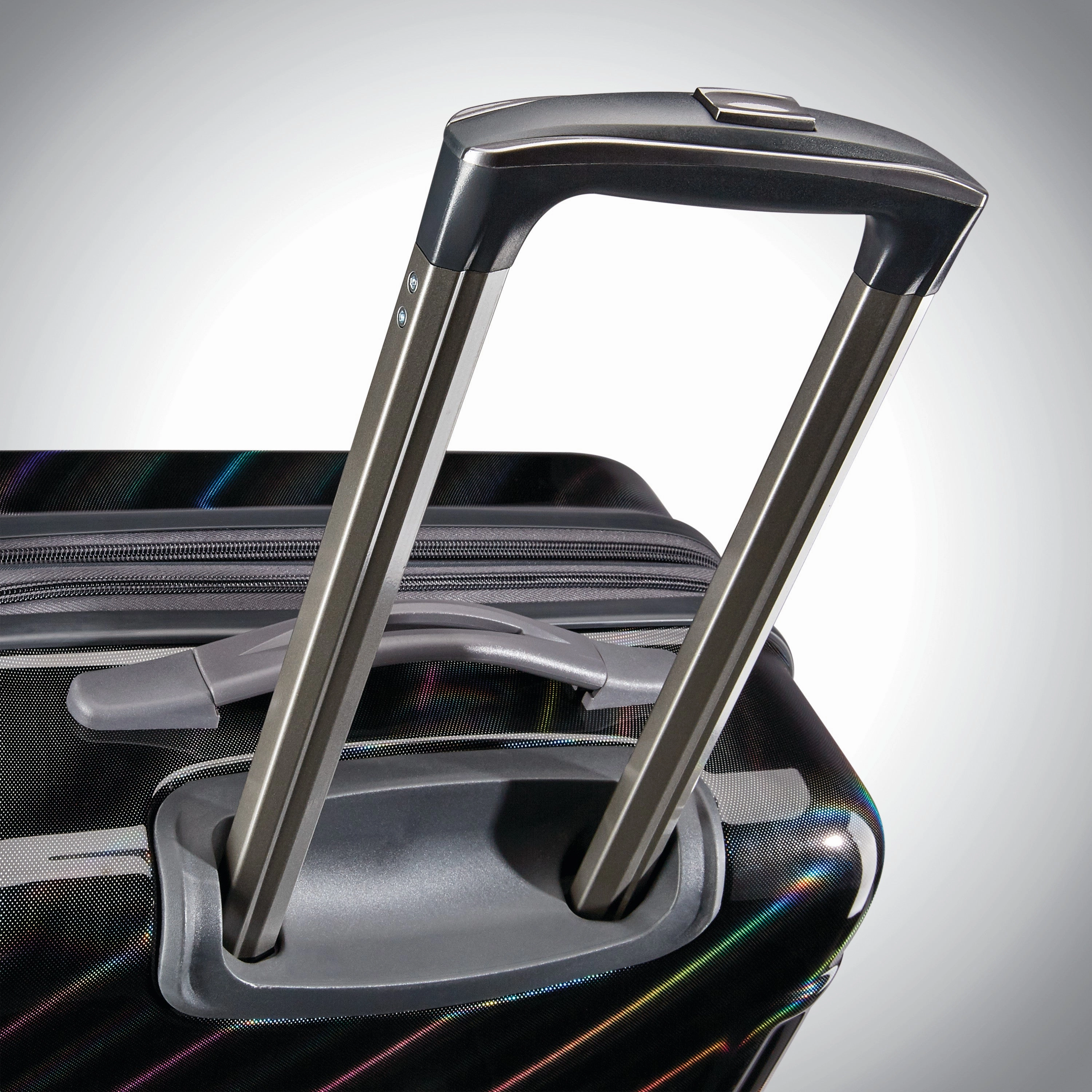 American Tourister Moonlight 21" Hardside Spinner