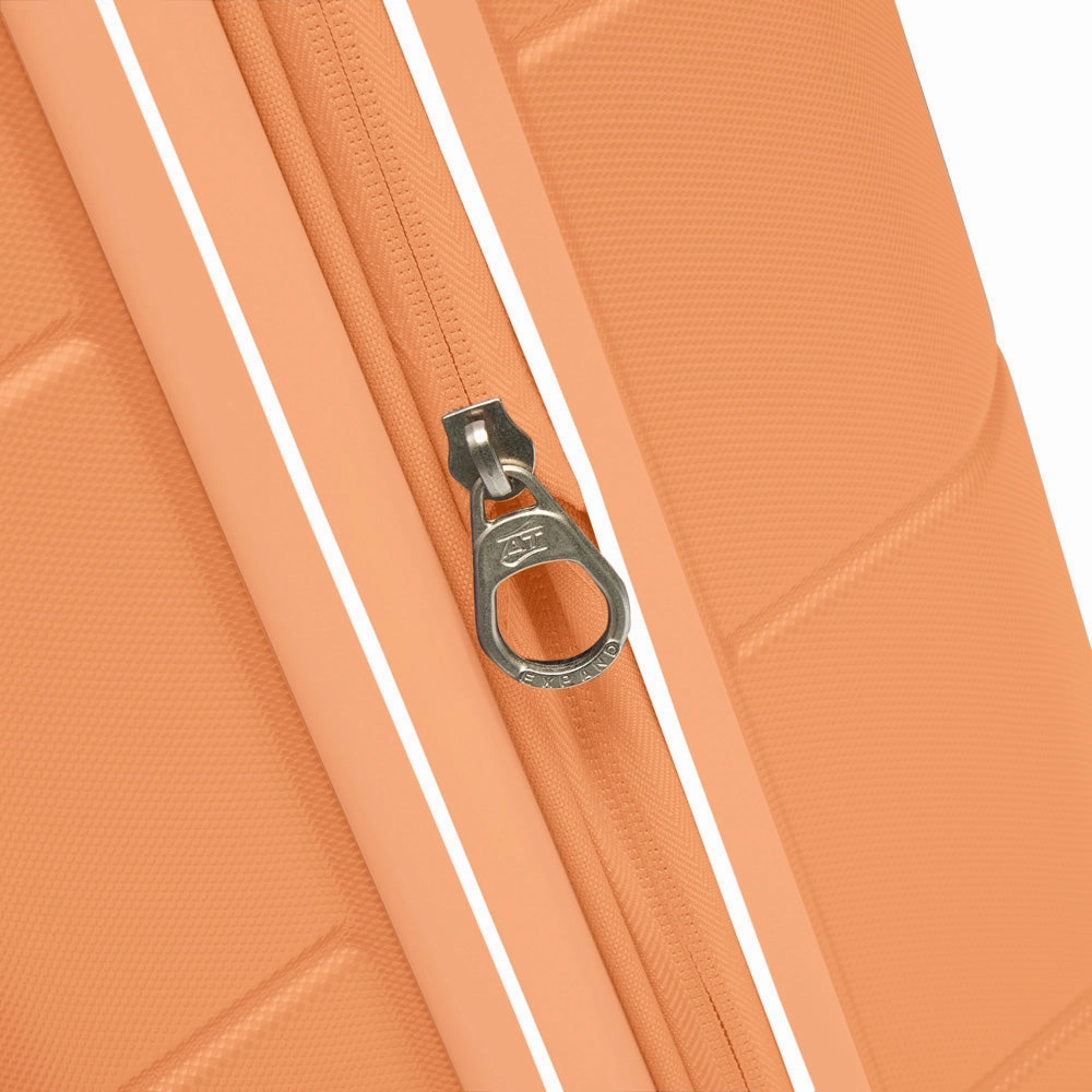 American Tourister Stratum 2.0 Hardside 20" Carry On Spinner Luggage