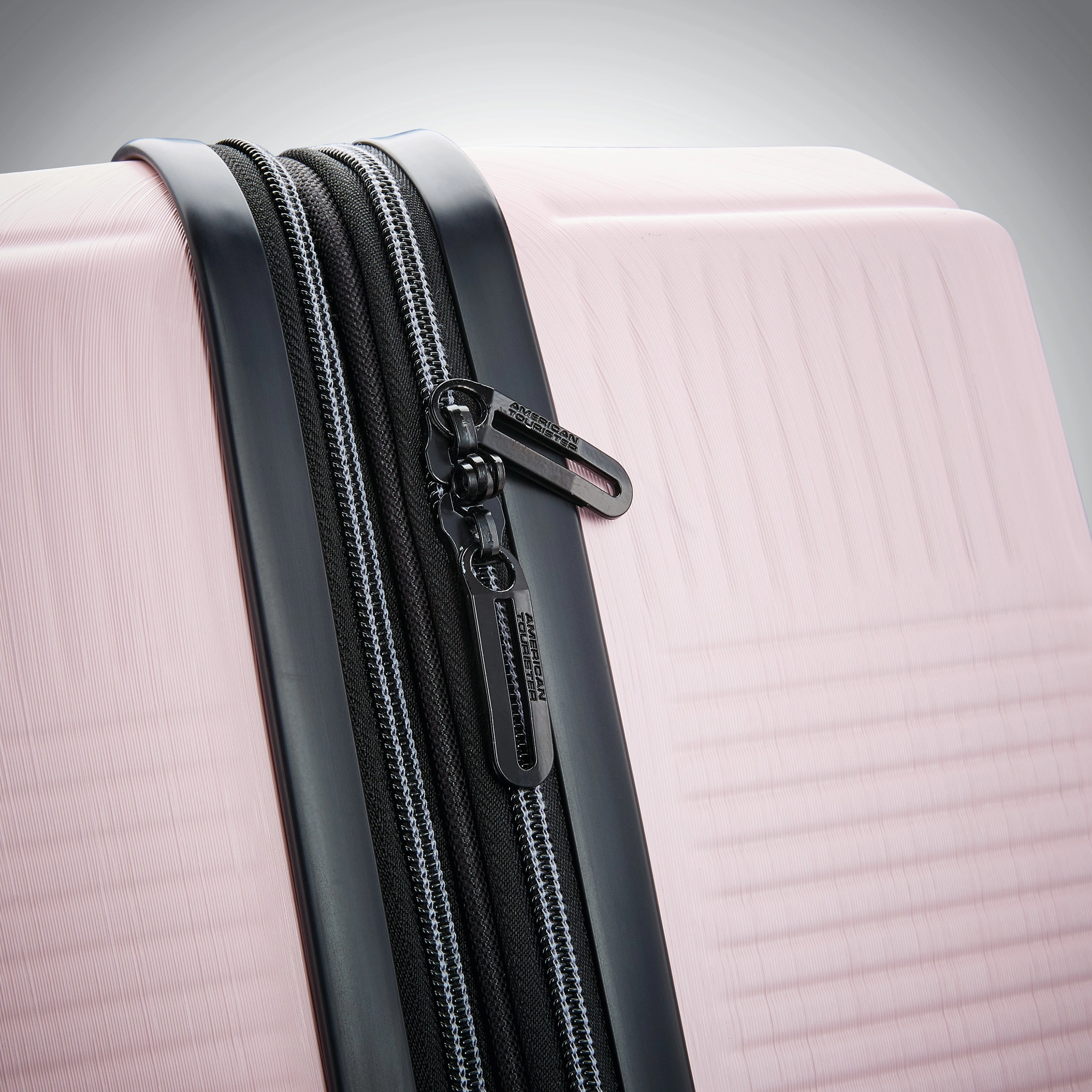American Tourister Stratum XLT 28" 4-Wheel Large Luggage