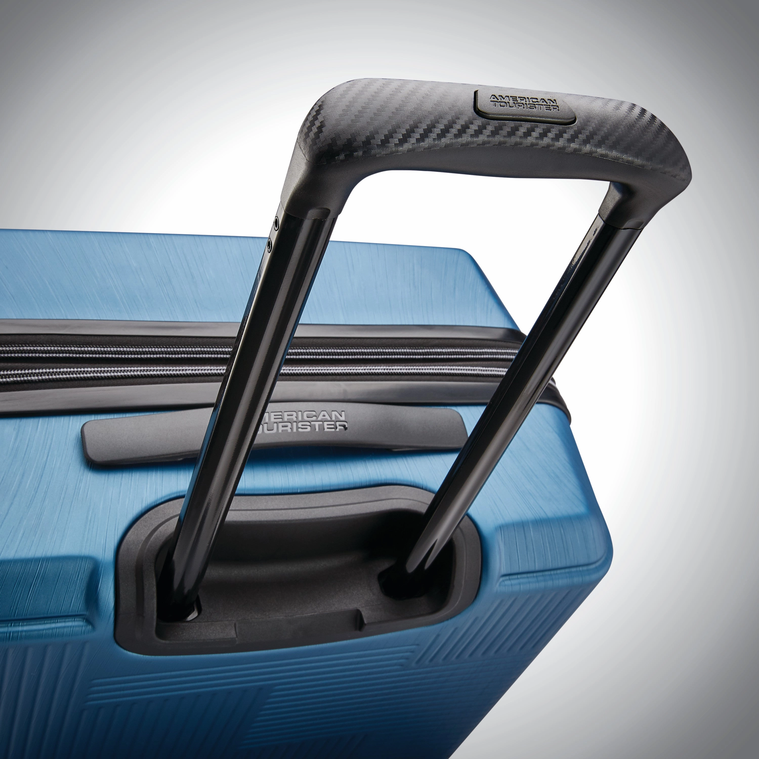 American Tourister Stratum XLT 28" 4-Wheel Large Luggage