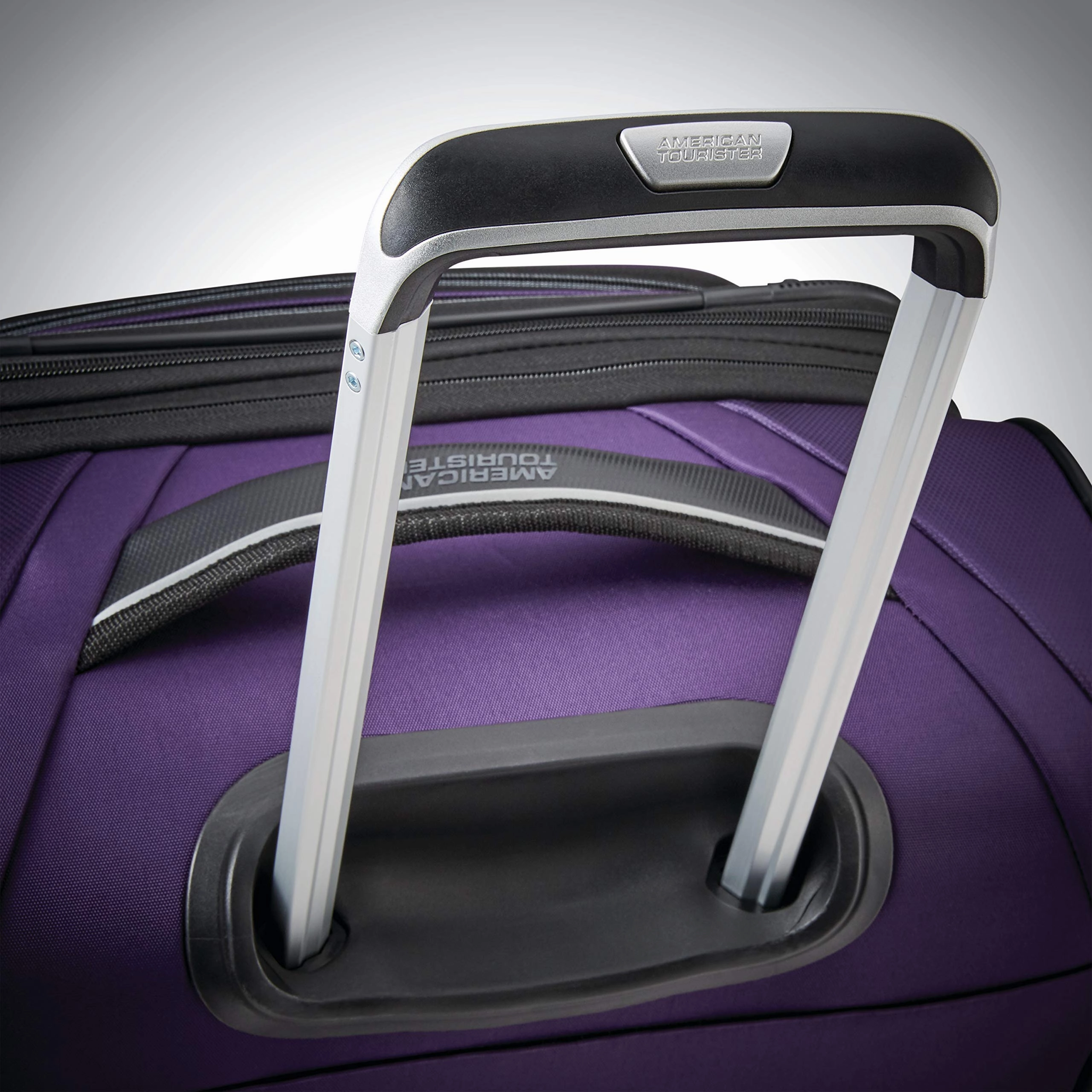American Tourister Zoom Turbo 20" 4-Wheel Carry-On Luggage