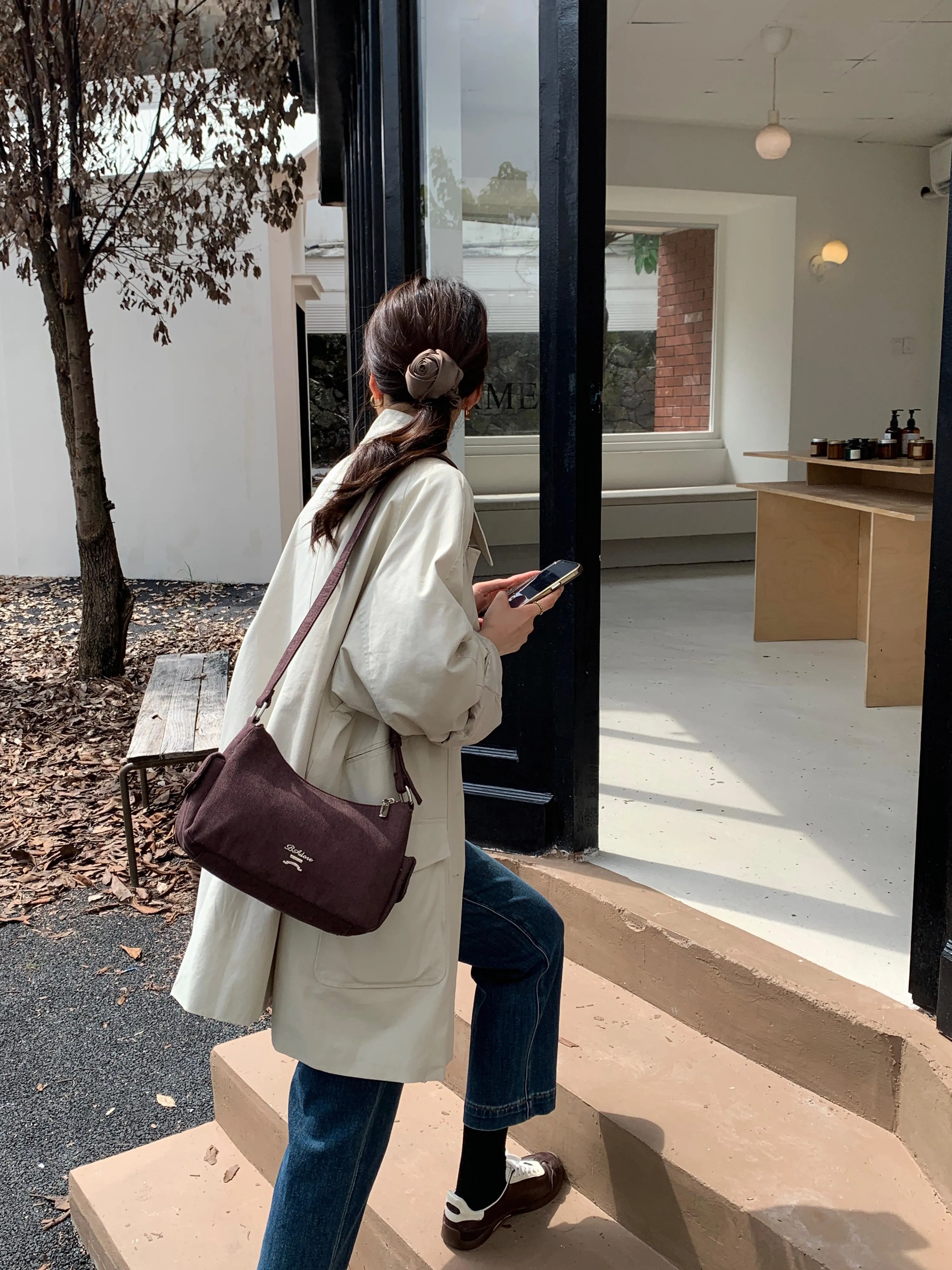 Arrie Collection DARK BROWN