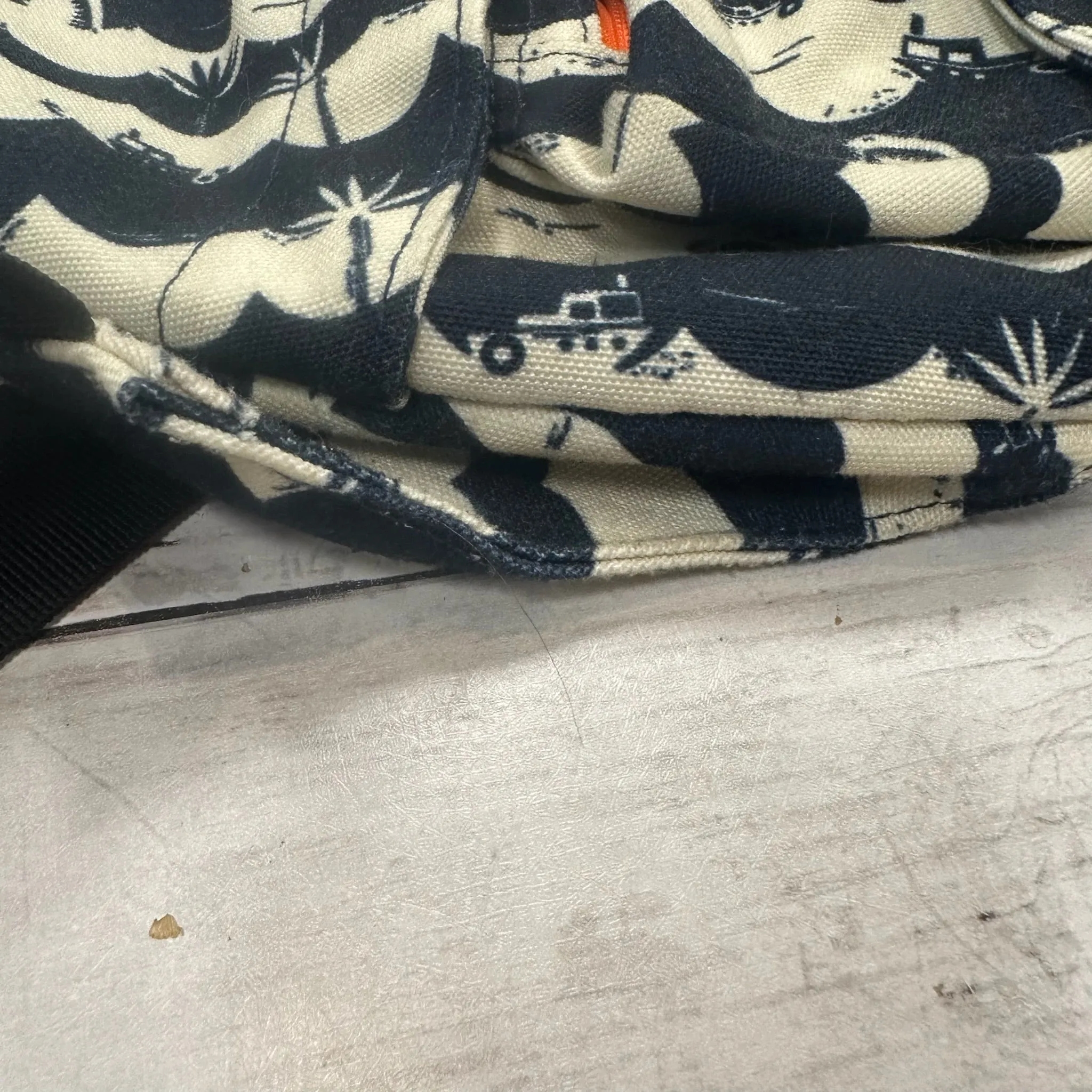 Backpack By Kavu, Size: Medium