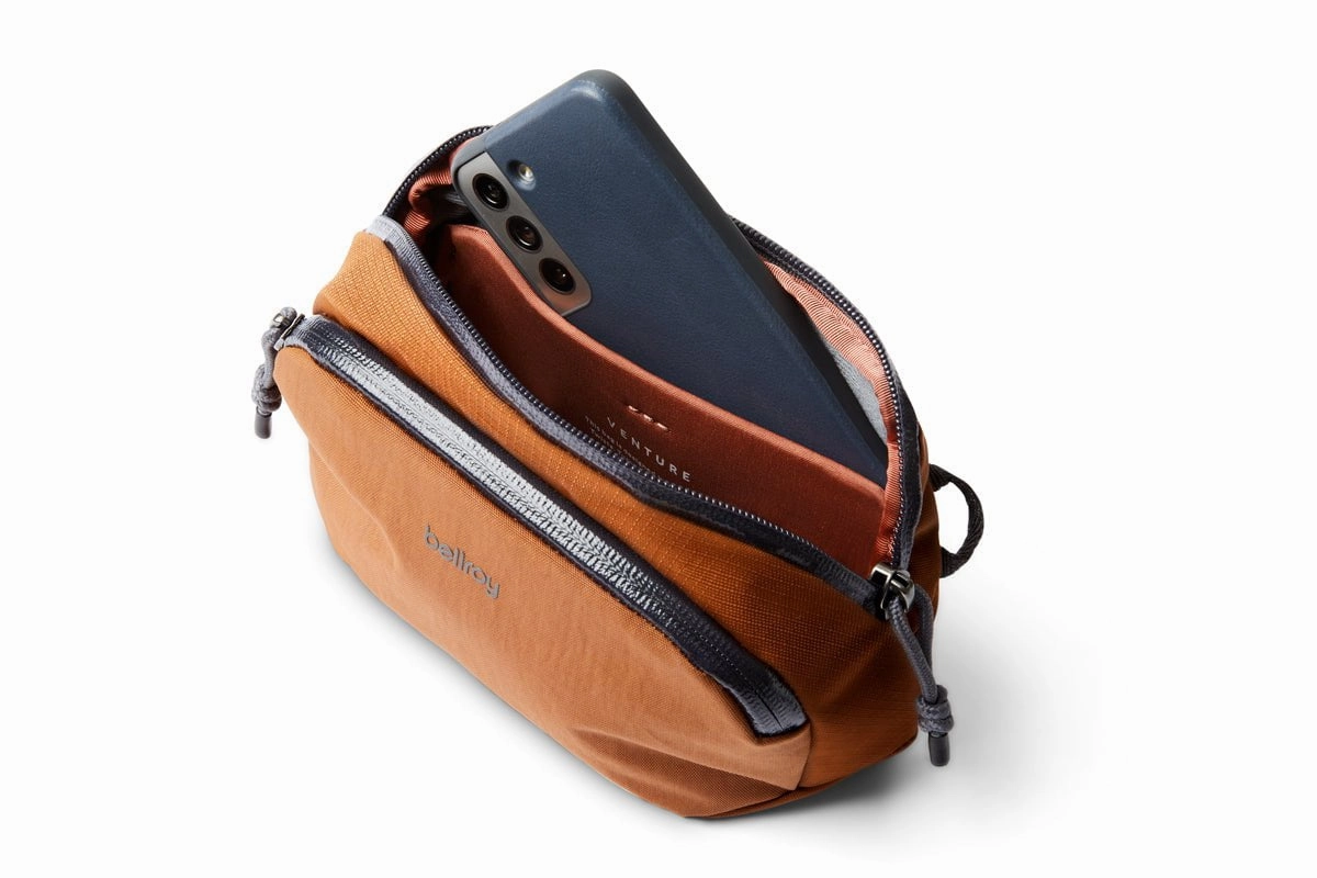 Bellroy Venture Pouch