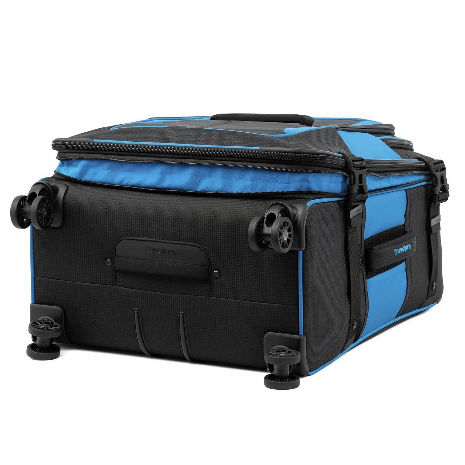 Bold by Travelpro 26 Check-In Expandable Spinner