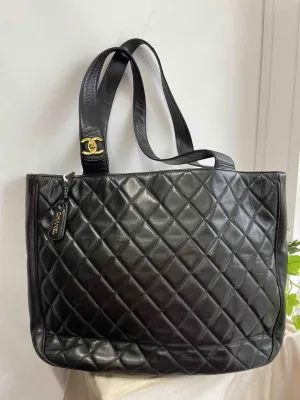 Chanel Lambskin Tote Bag RE261 Black Quilted Shoulder Bag