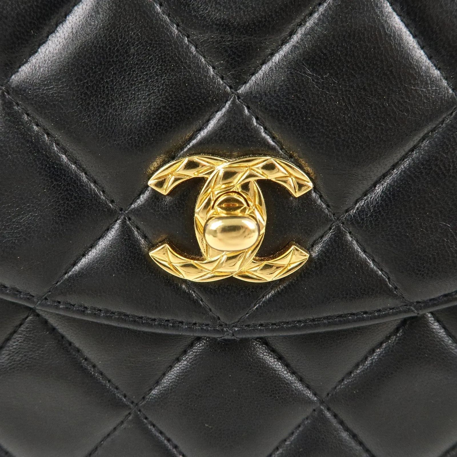 CHANEL Matelasse Lamb Skin Bijoux Chain Shoulder Bag Black