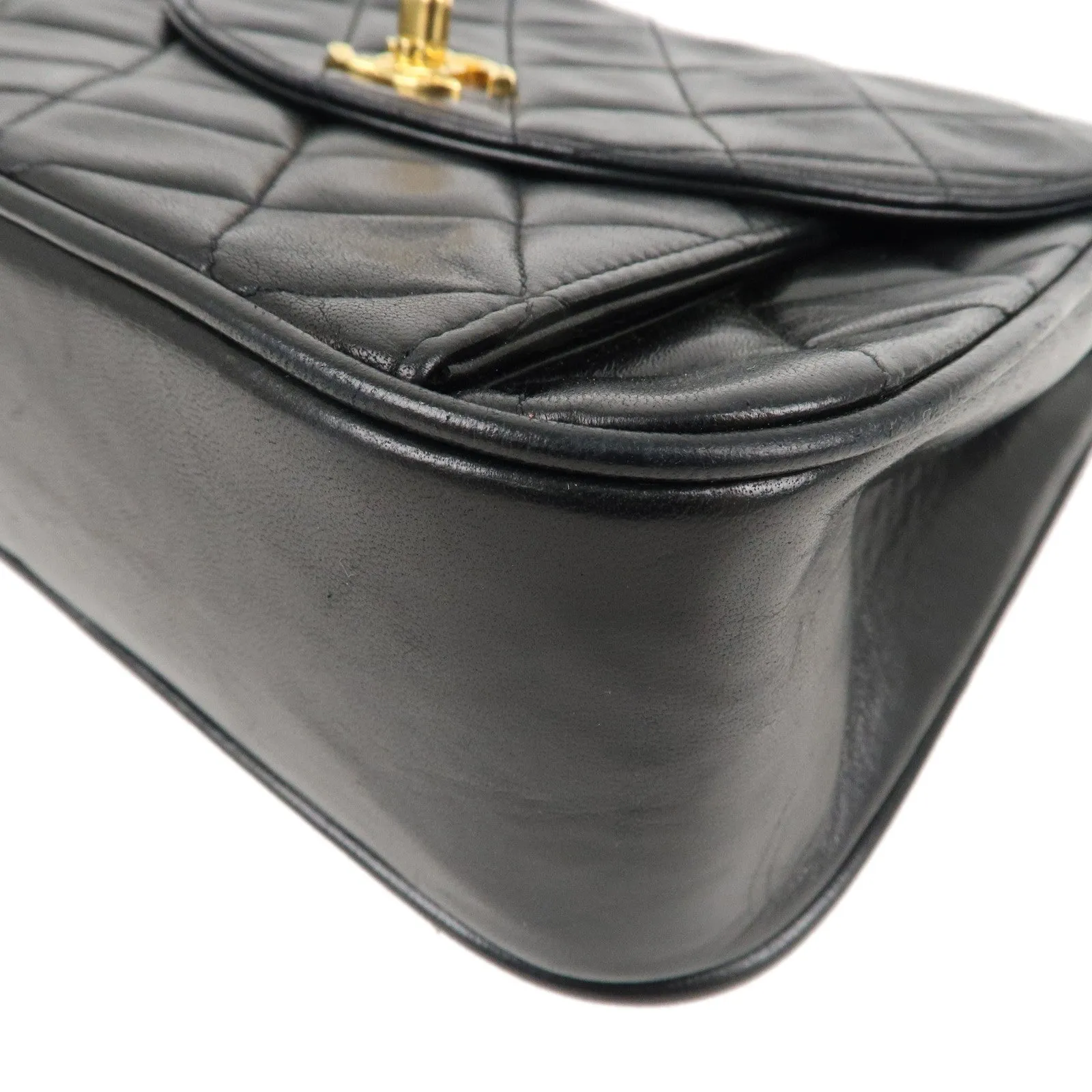 CHANEL Matelasse Lamb Skin Bijoux Chain Shoulder Bag Black