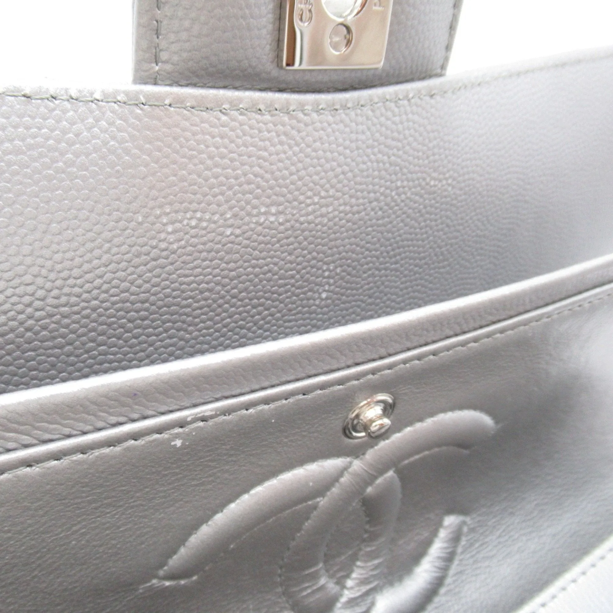 CHANEL V-stitched ChainShoulder Silver Caviar Skin (Grained Calf)