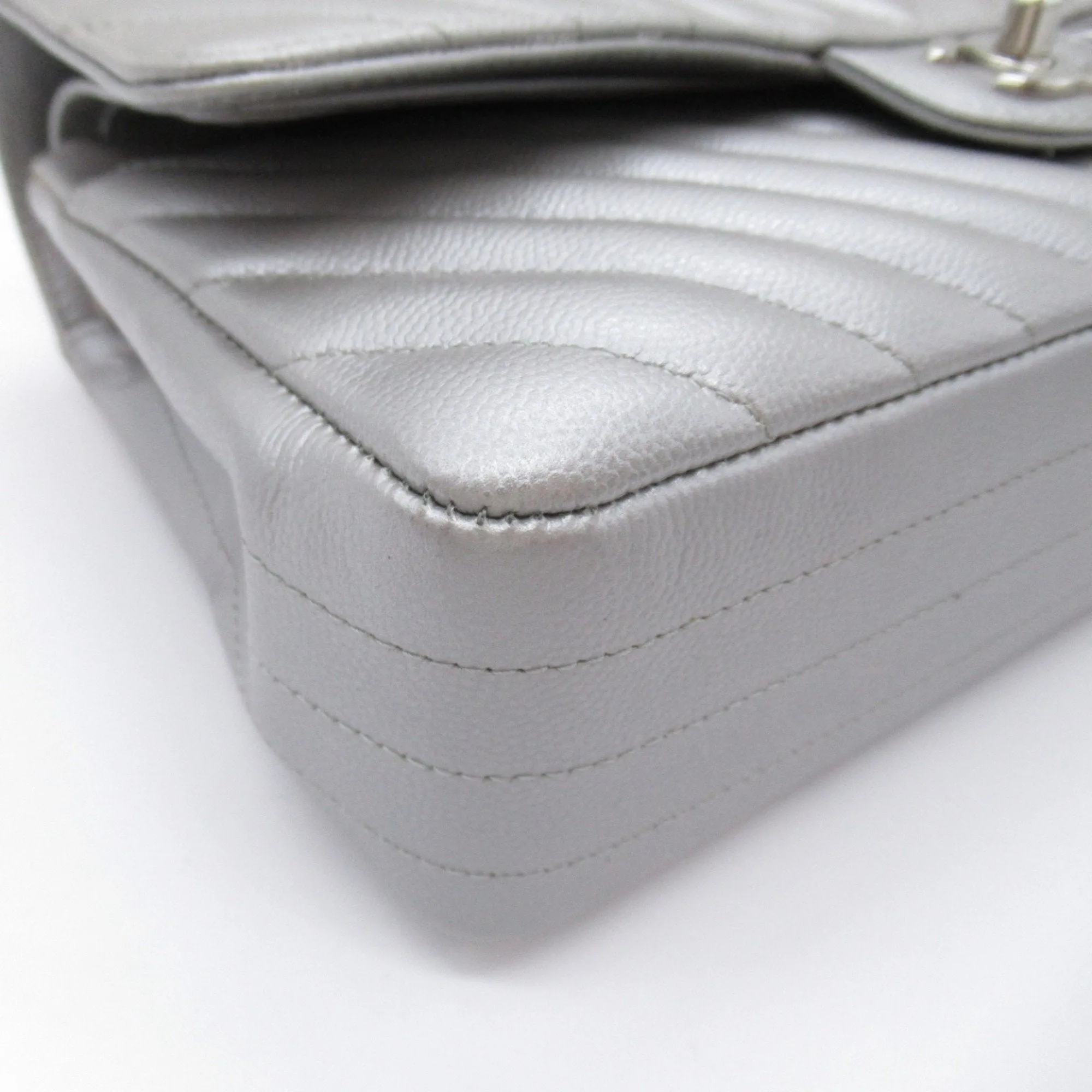 CHANEL V-stitched ChainShoulder Silver Caviar Skin (Grained Calf)