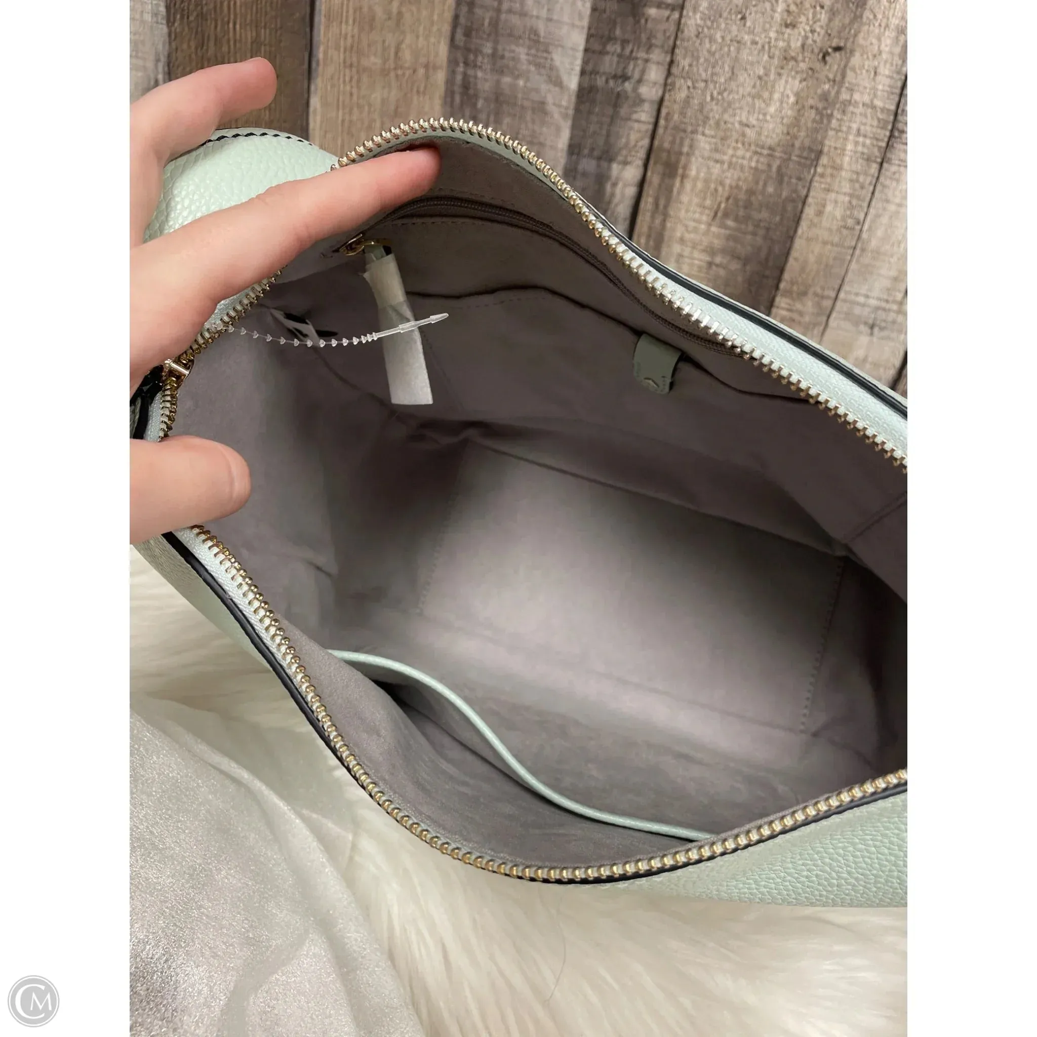 Crossbody Designer By Kate Spade, Size: Large