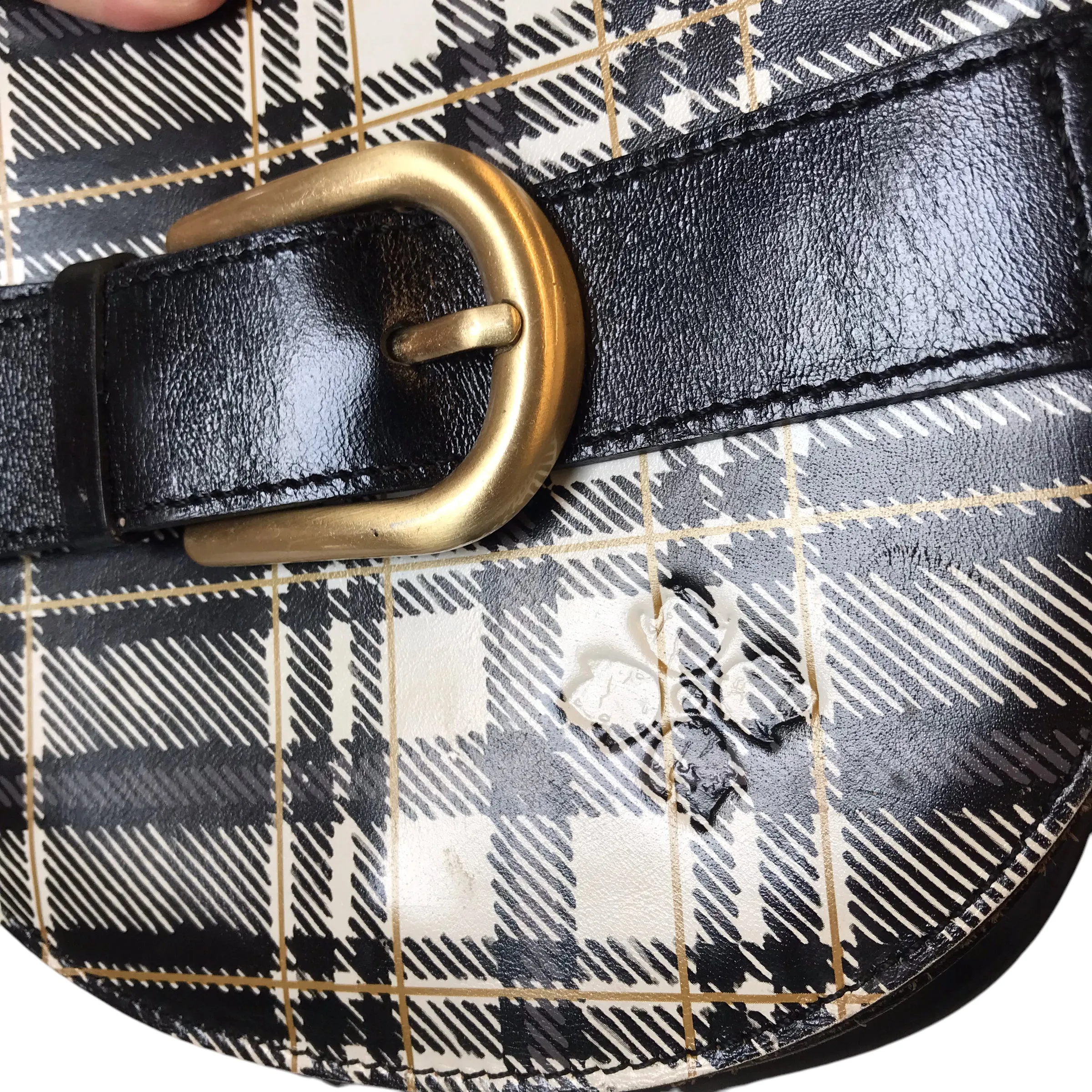Crossbody Designer By Patricia Nash In Plaid Pattern, Size:Small