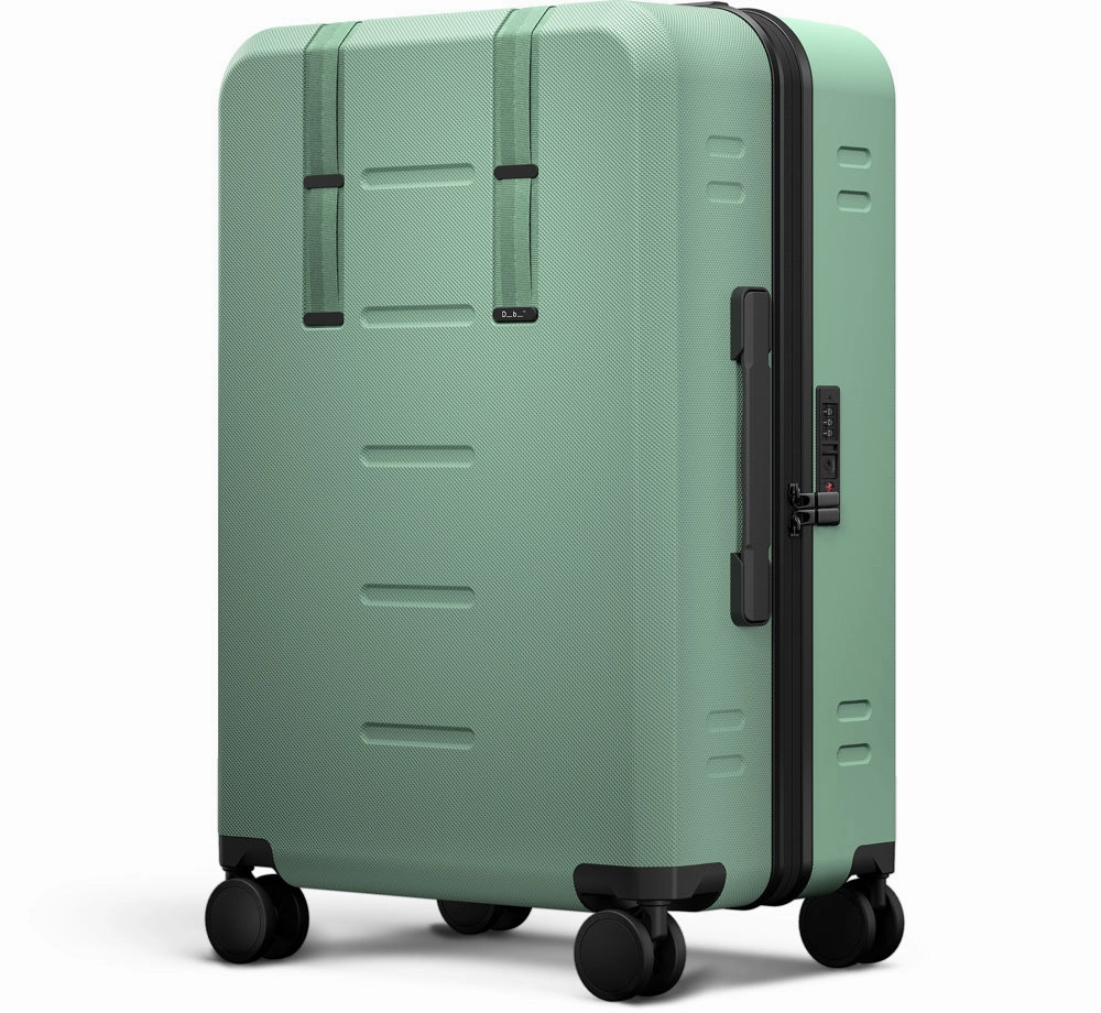 D_b_ Ramverk Medium Check In Lightweight Spinner Luggage
