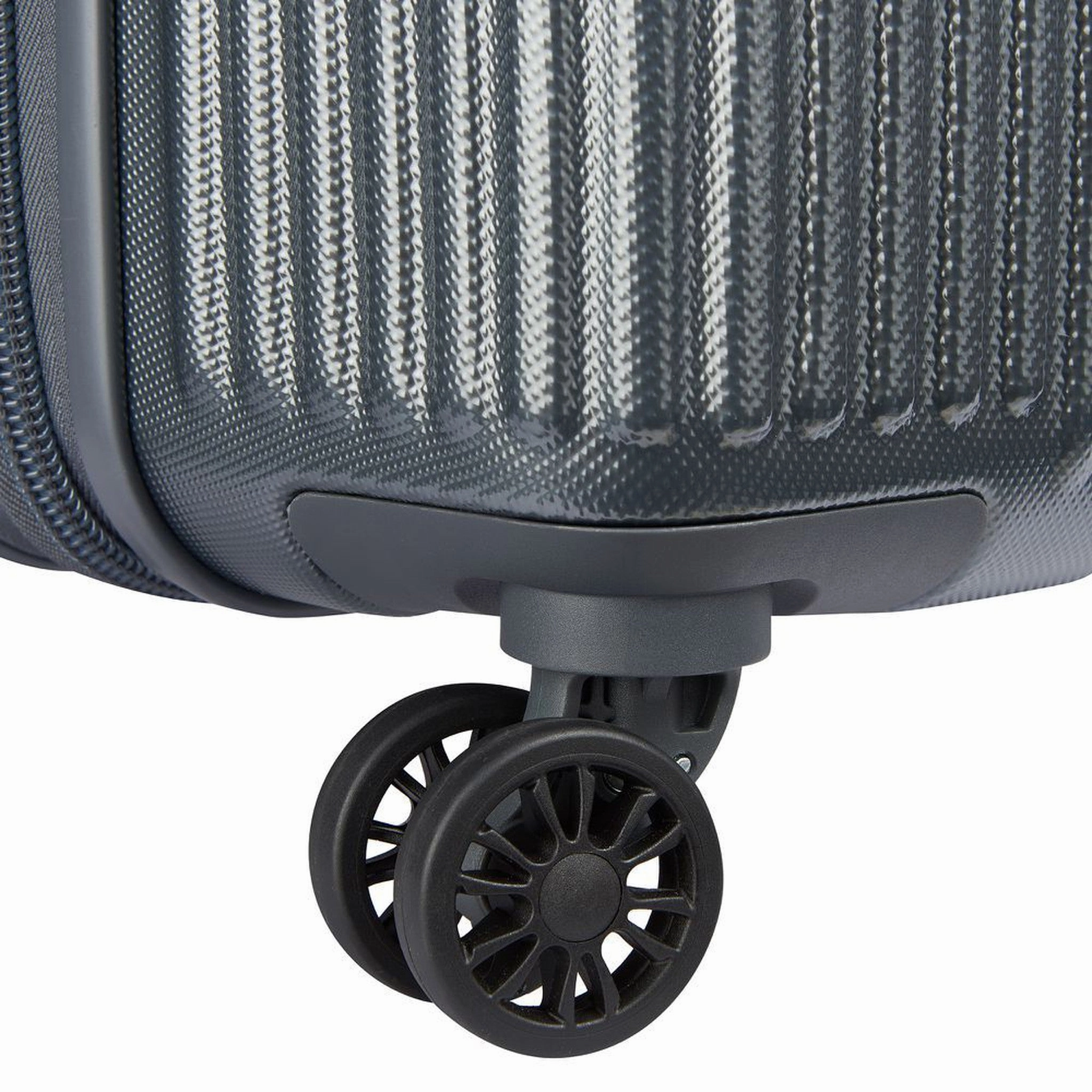 Delsey Comete 3.0 Carry-On Expandable Spinner Upright