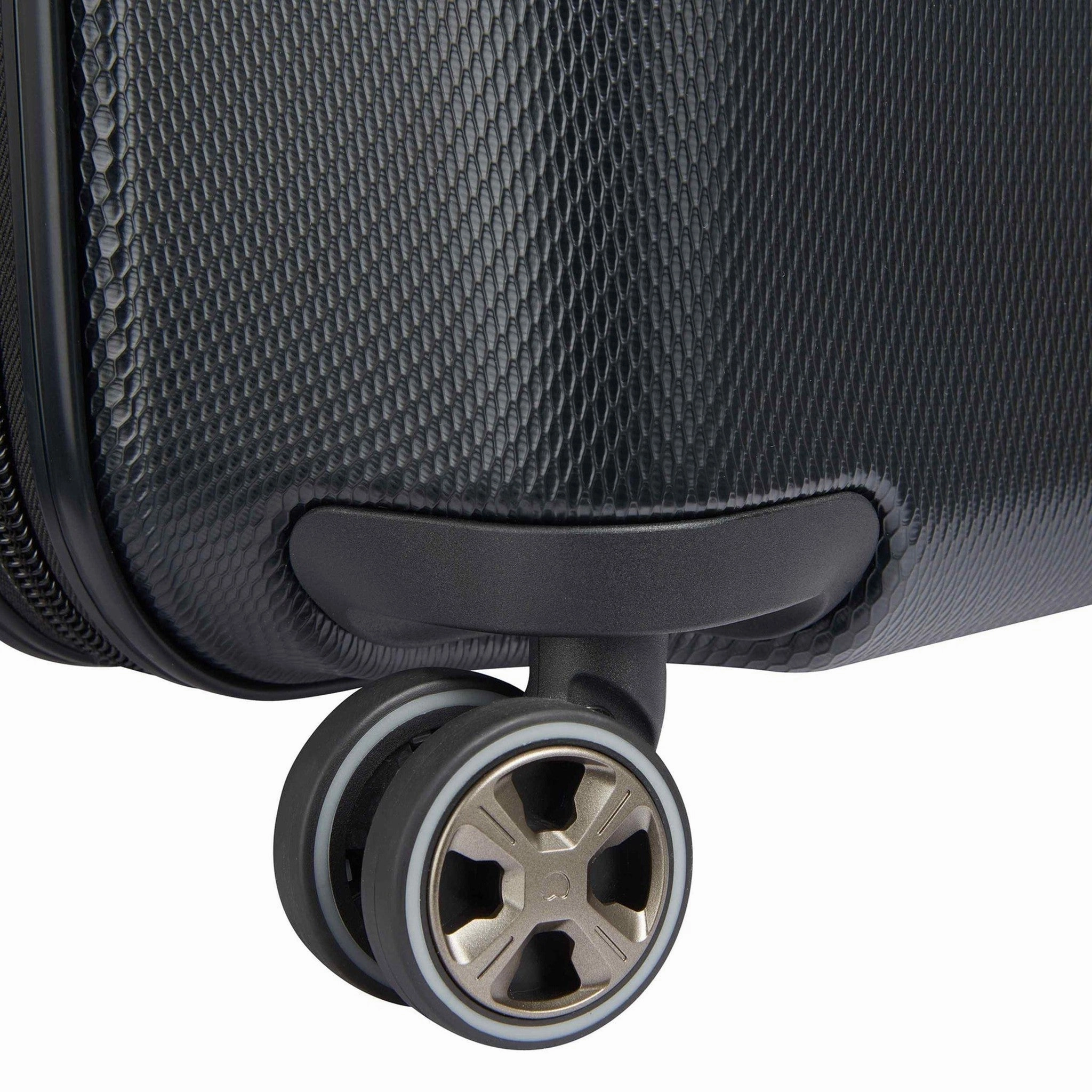 Delsey Flanerie SE 28" Spinner