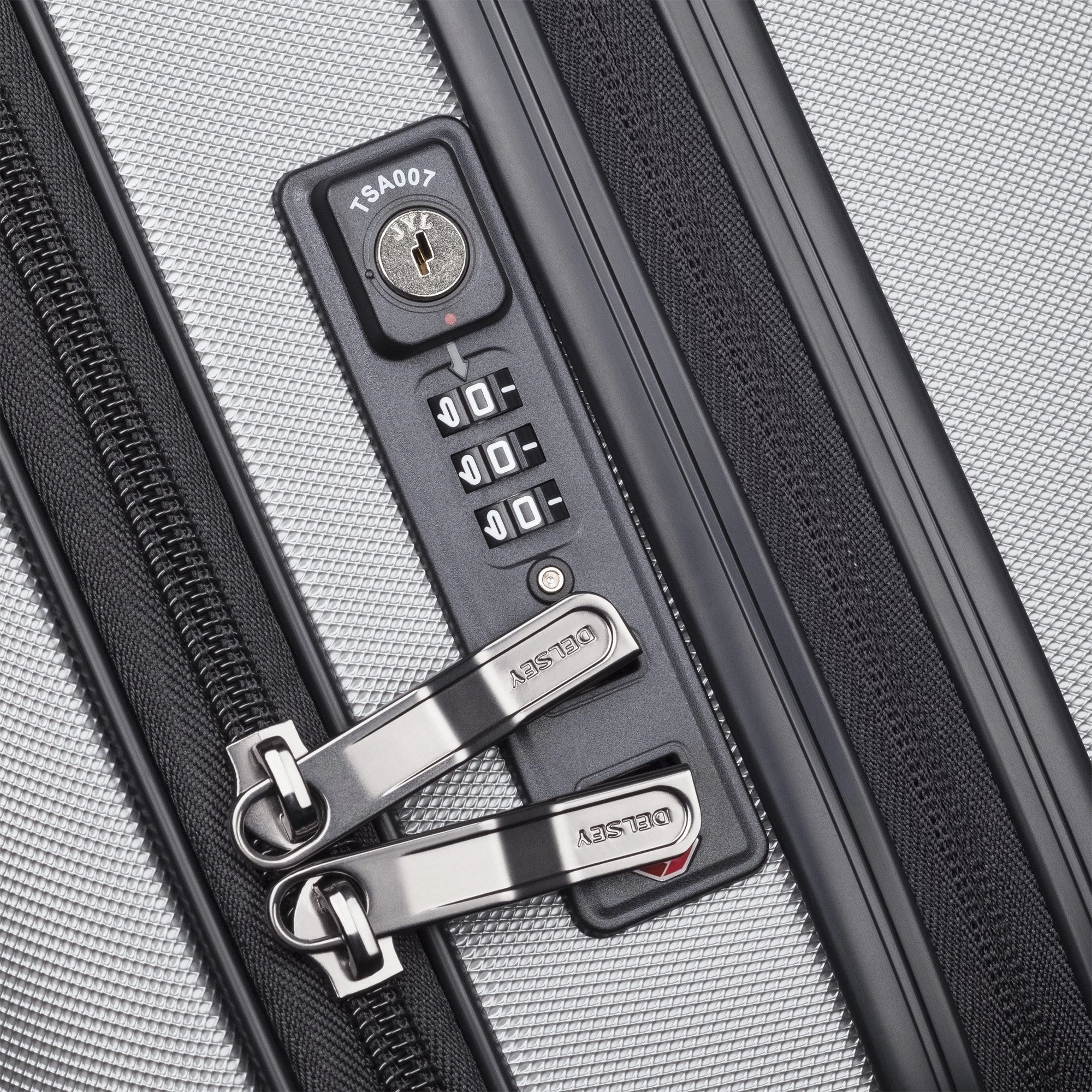 DELSEY Paris Cruise Hardside 25" 4-Wheel Medium Luggage