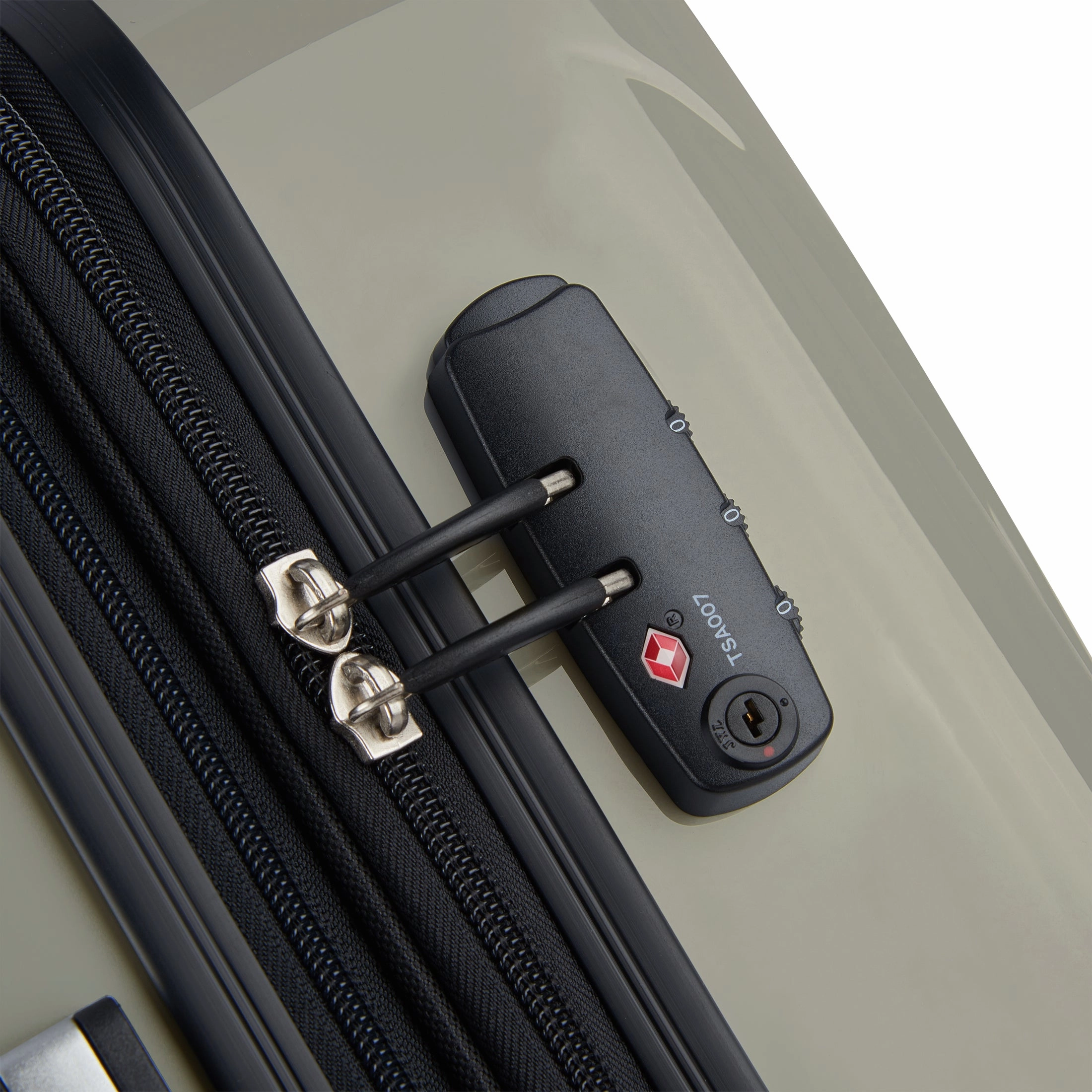 DELSEY Paris Helium Aero 21" 4-Wheel Carry-On Luggage