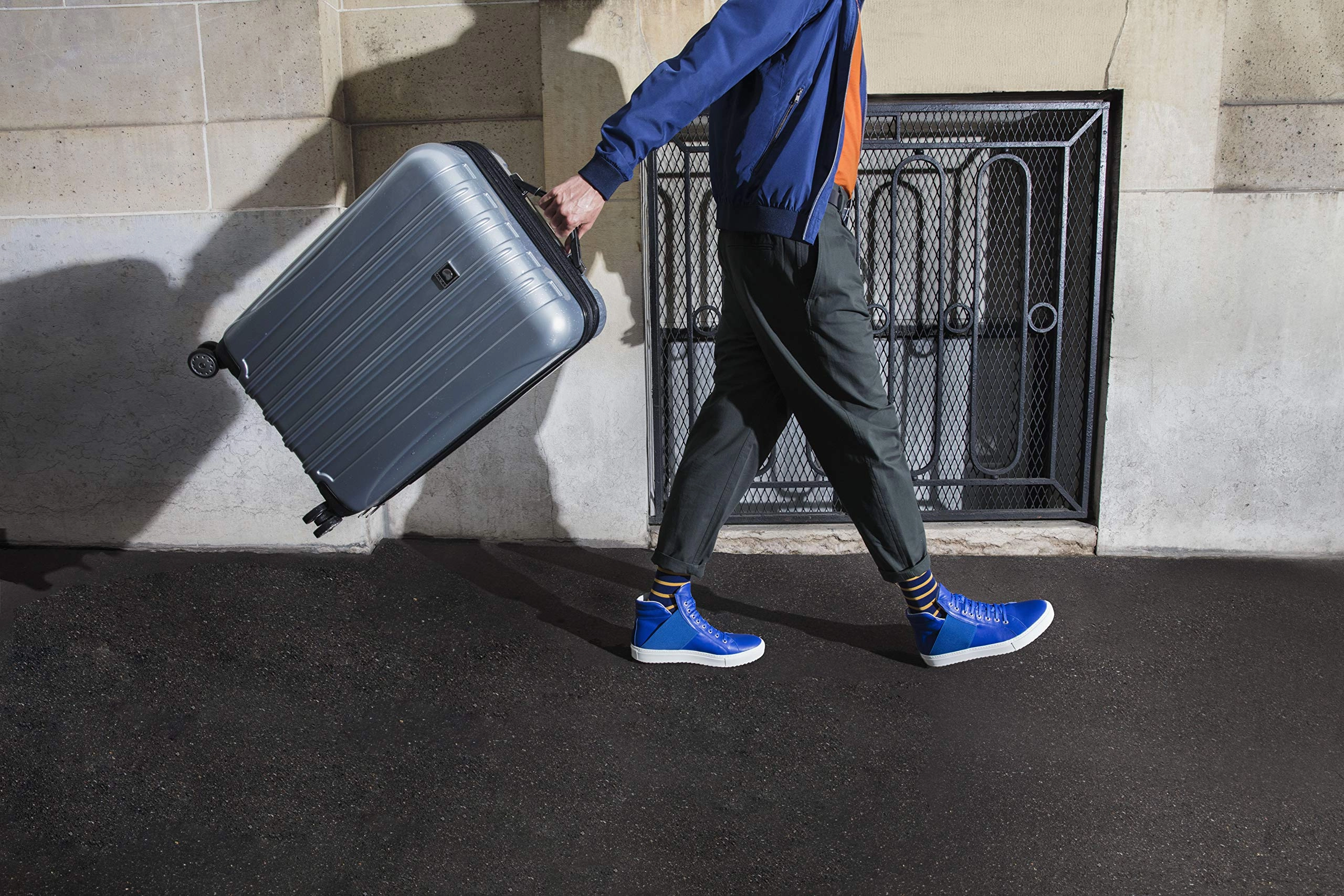 DELSEY Paris Helium Aero 25" 4-Wheel Medium Luggage