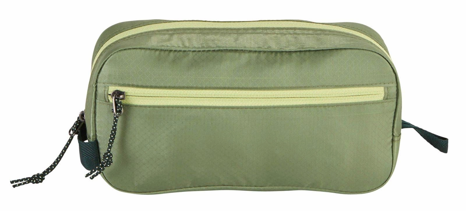 eagle creek Pack-It Isolate Quick Trip XS Travel Toiletry Bag Made with Water-Repellant Poly Ripstop Fabric, Full-Length Zipper for Visibility and Zip Side Pockets