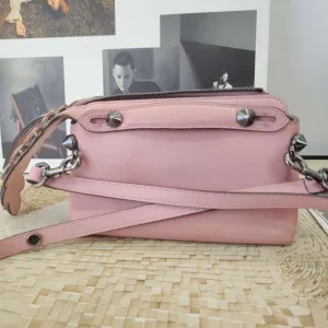 Fendi Preloved Shoulder Bag Pink Leather Small