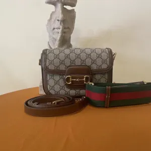 Gucci Horsebit 1955 Beige Brown Canvas Leather Shoulder Bag Medium