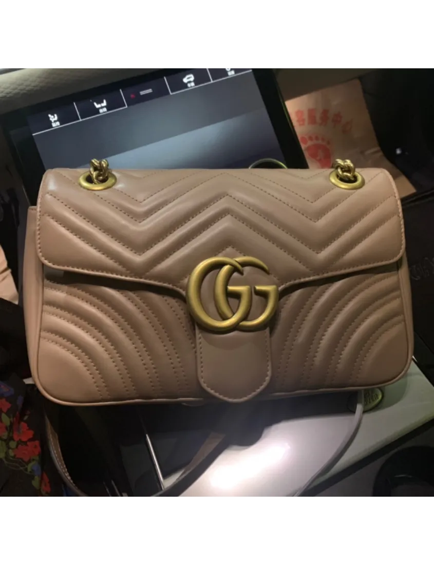 Gucci Medium GG Marmont quilted shoulder bag