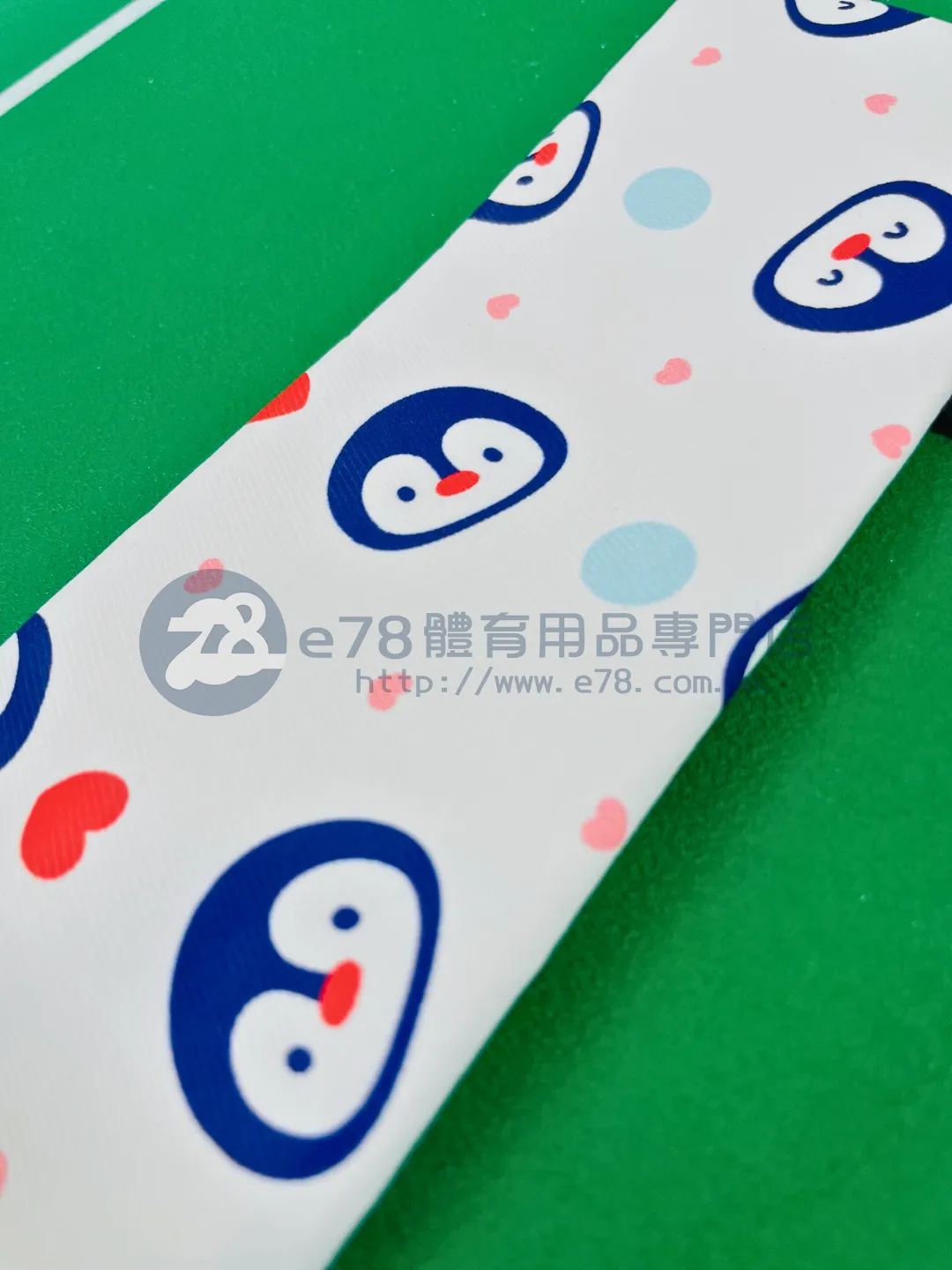 Handmade Water Resistant Handle Case (Penguin Love 500)