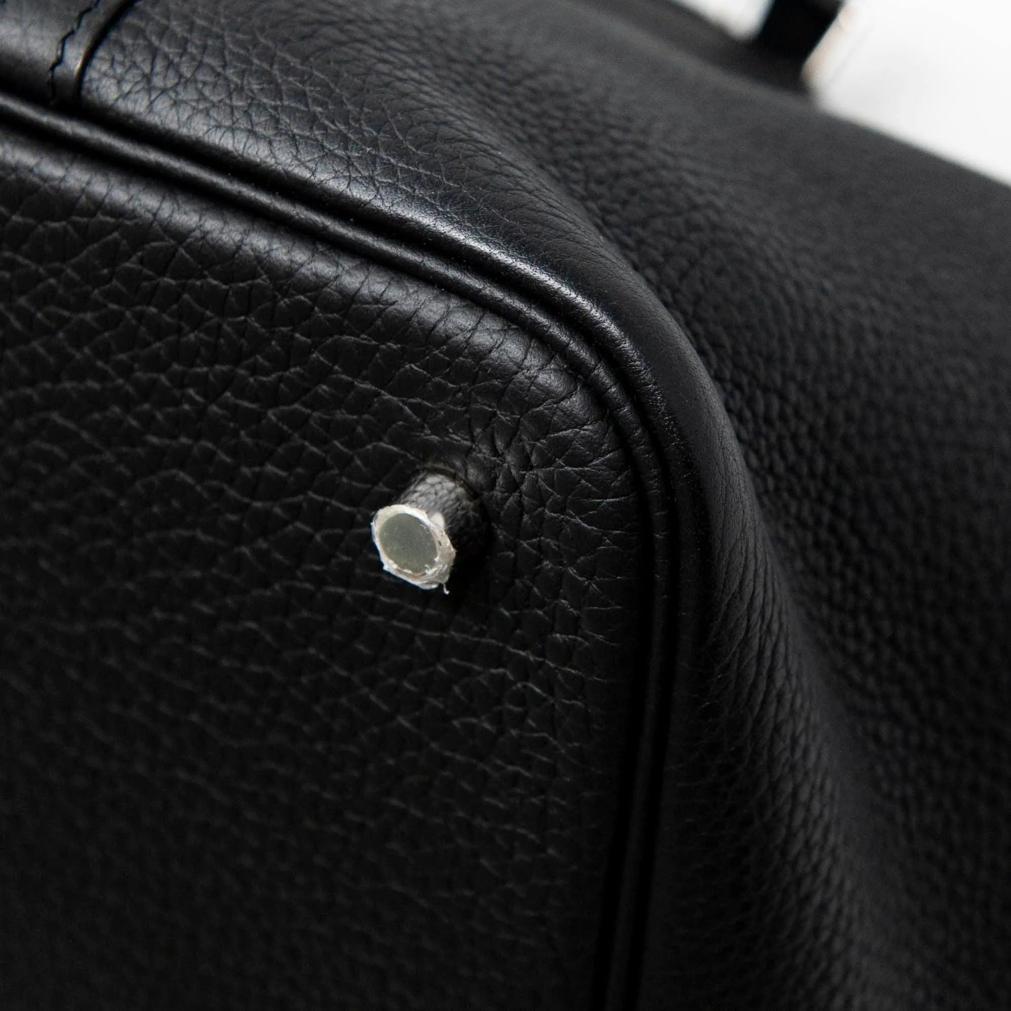 Hermes Noir Clemence Picotin 22