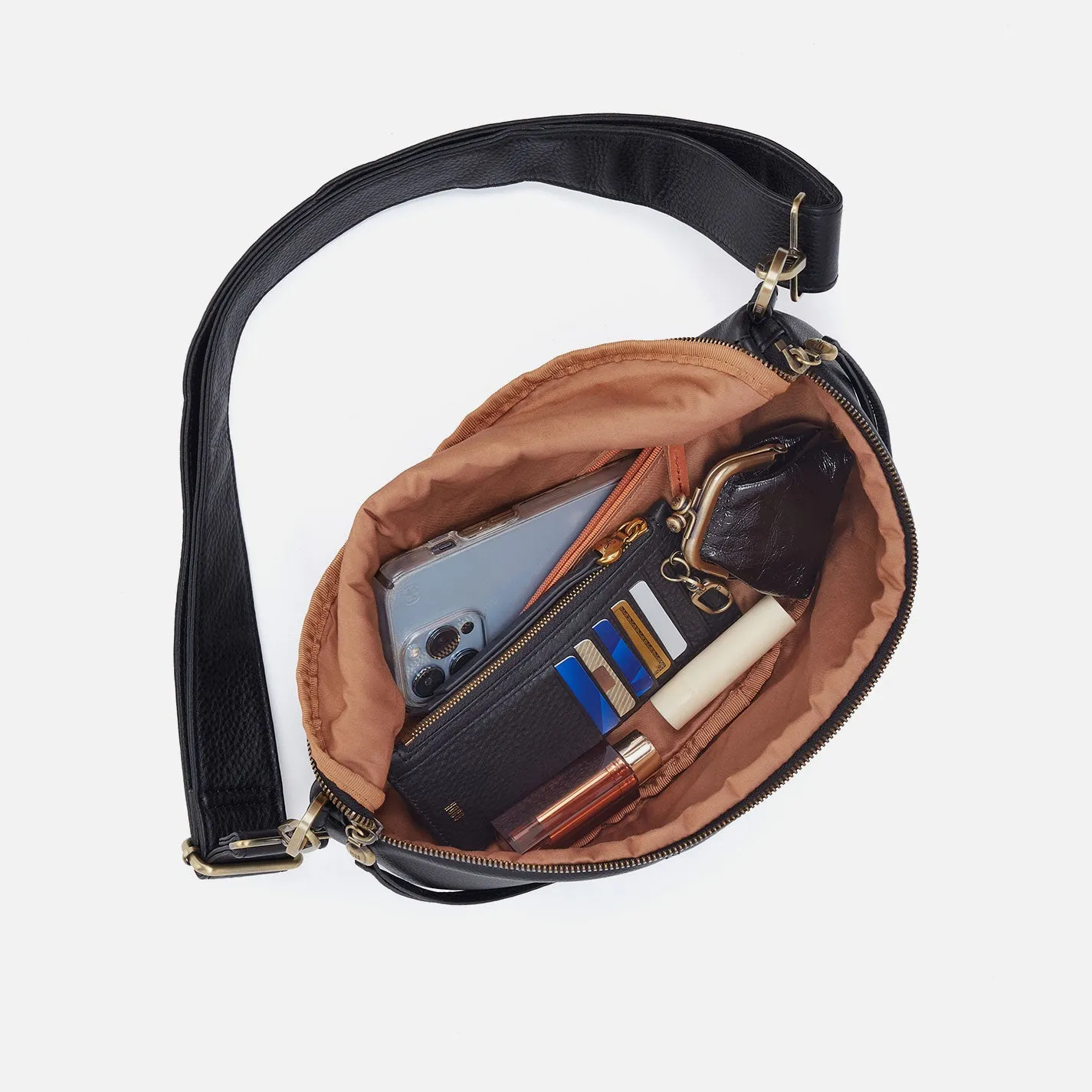 Hunter Medium Belt Bag In Pebbled Leather - Black