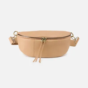 Hunter Medium Belt Bag In Pebbled Leather - Porcini