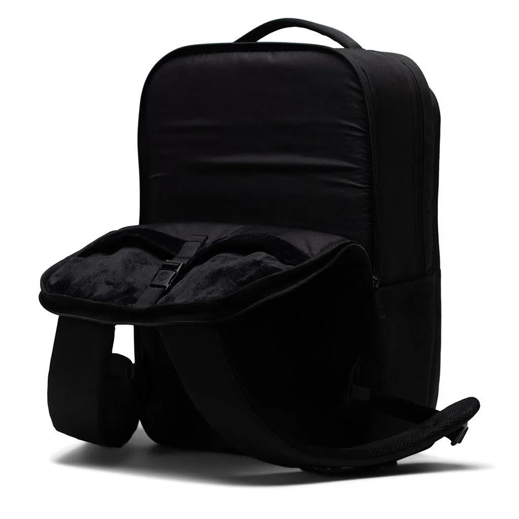 Kaslo Backpack Tech
