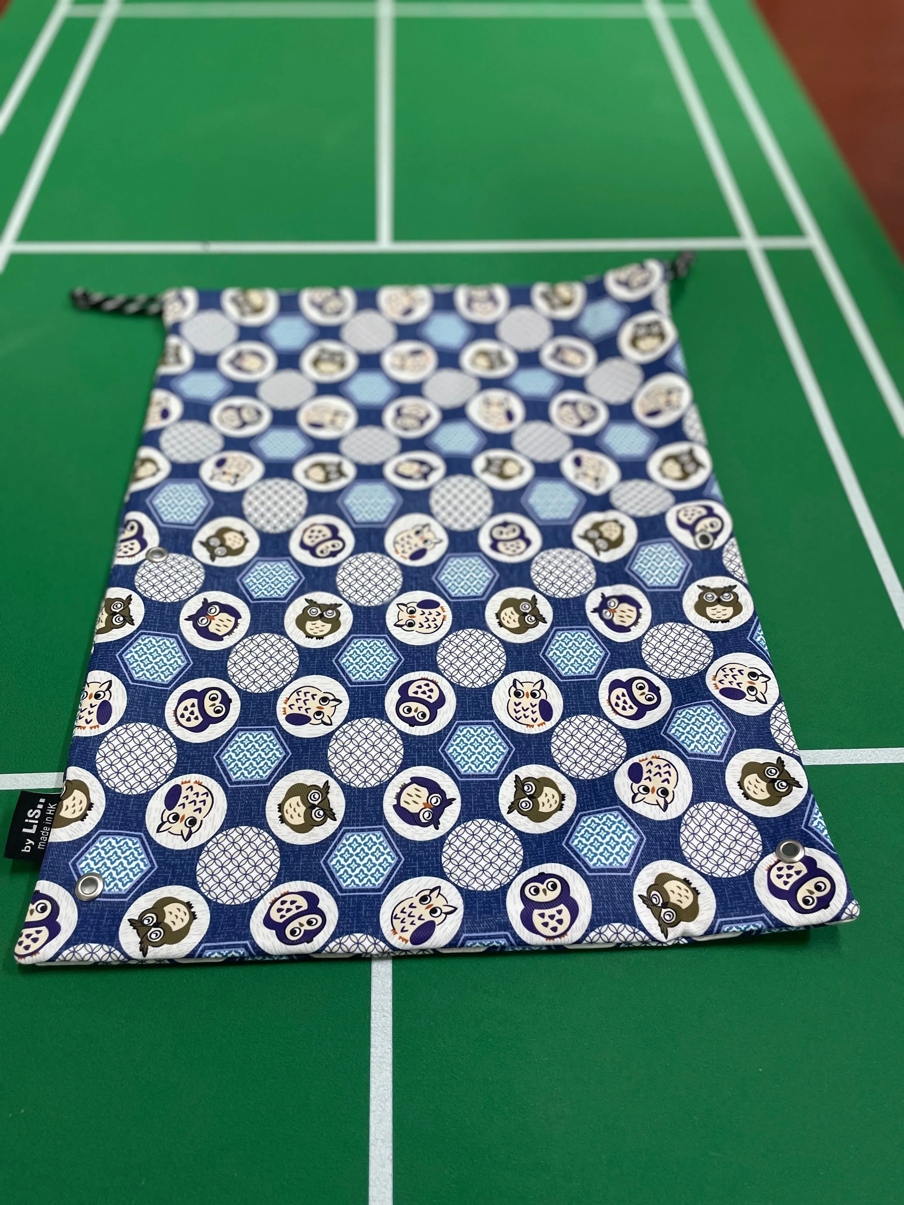 Lis..Handmade Water Resistant shoes bag (owl 128)