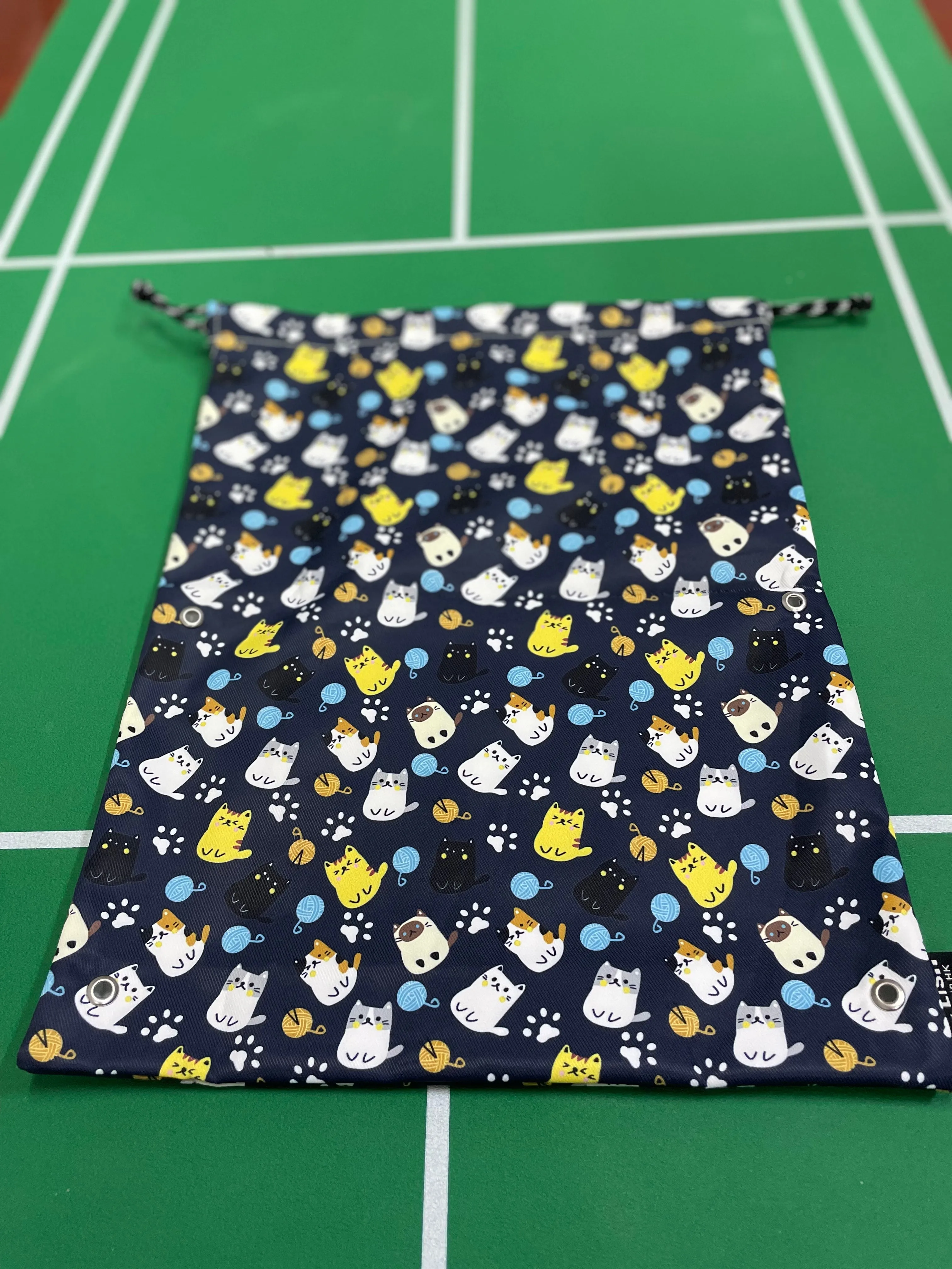Lis..Handmade Water Resistant shoes bag (woolen cat 103)