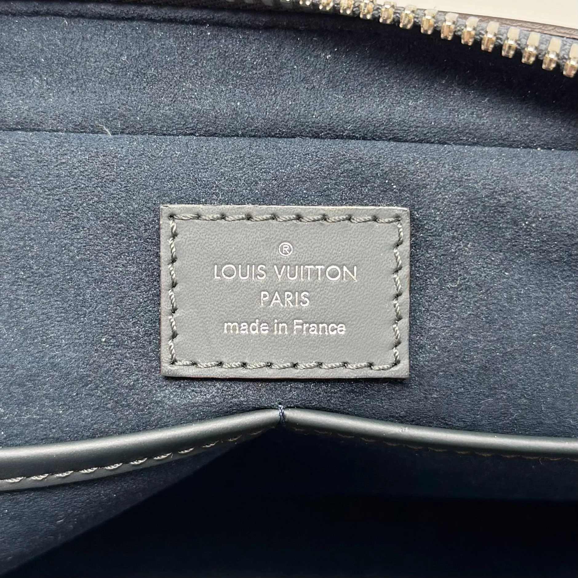 Louis Vuitton Navy Epi Kasai Clutch