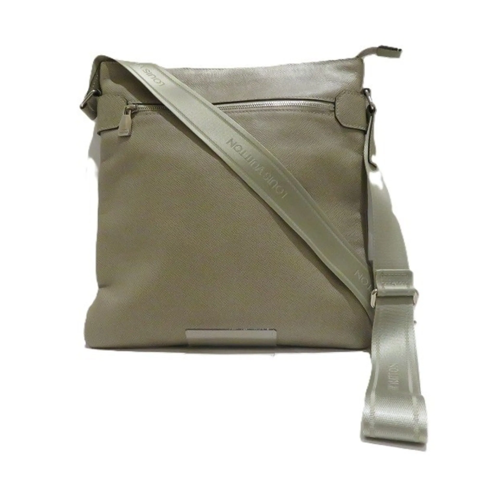 Louis Vuitton Taiga  Taiga Leather Shoulder Bag