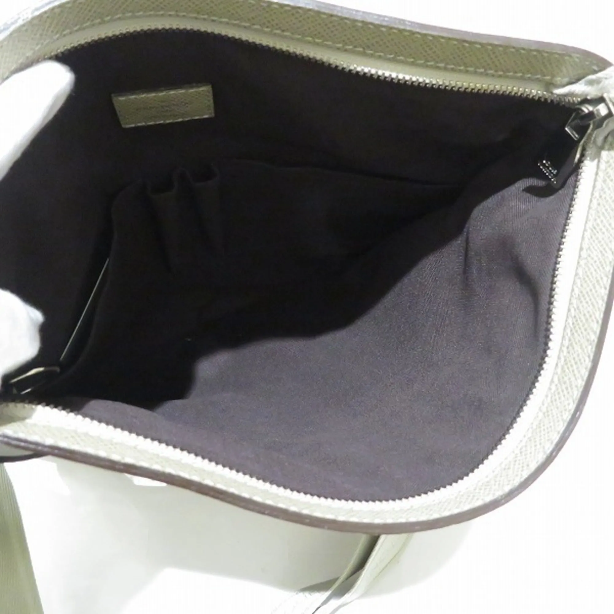 Louis Vuitton Taiga  Taiga Leather Shoulder Bag