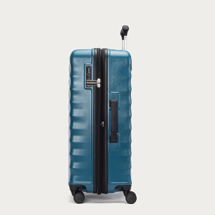 Maxlite Air V2 Medium Check-In Hardside Spinner