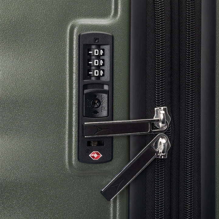 Maxlite Air V2 Medium Check-In Hardside Spinner