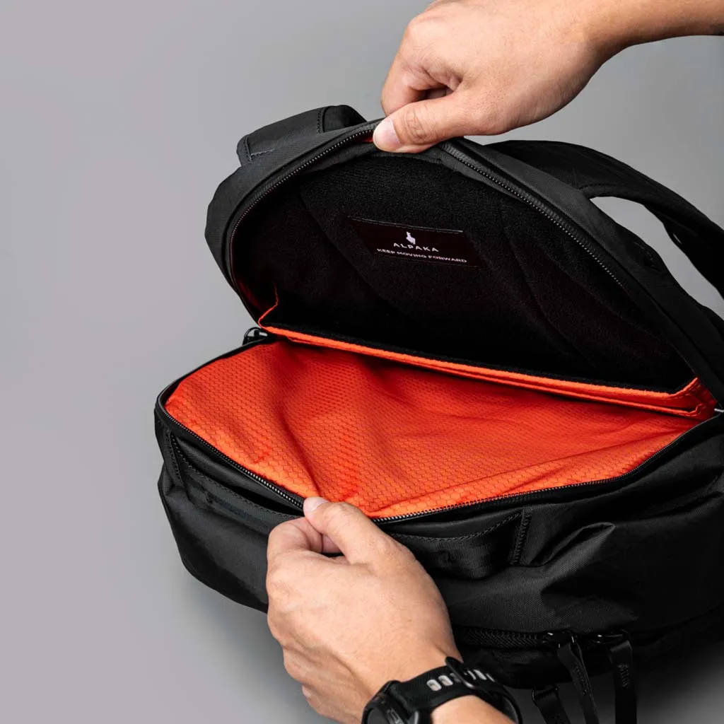 Metro Backpack Pro Backpacks Black | X-Pac VX42