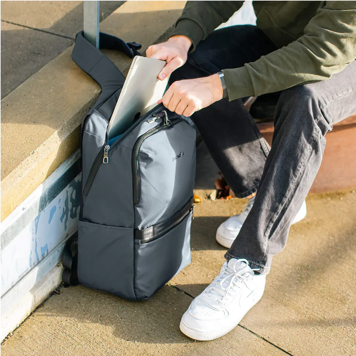 Pacsafe  X Anti-Theft 25L Backpack