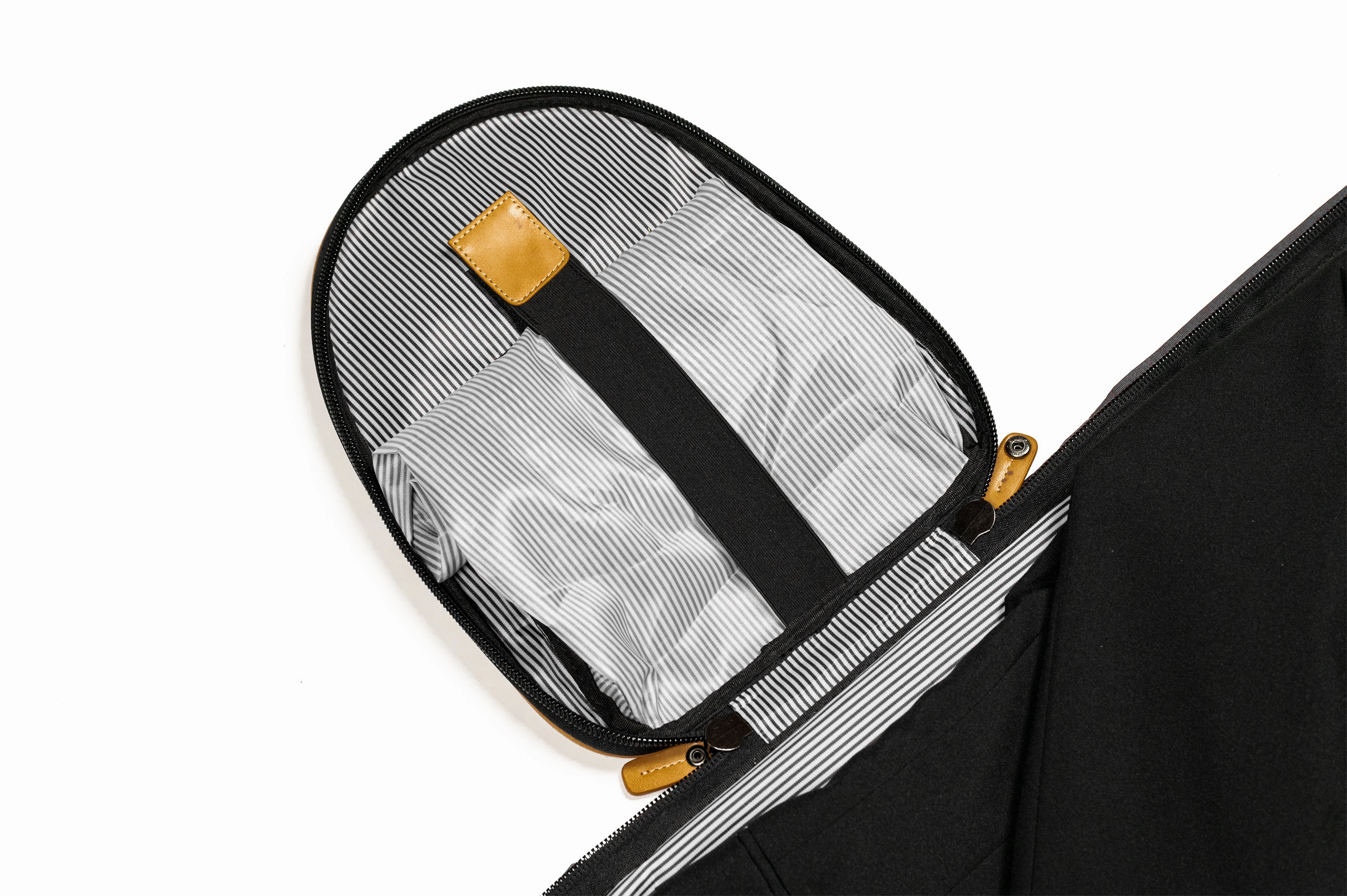 PKG Rosedale 41L Garment Duffel Bag