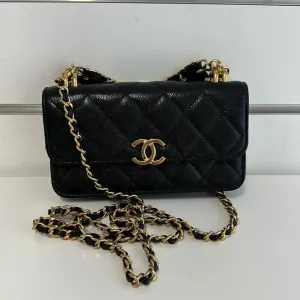 Pre-loved Chanel Classic Black Chain Shoulder Bag 3588