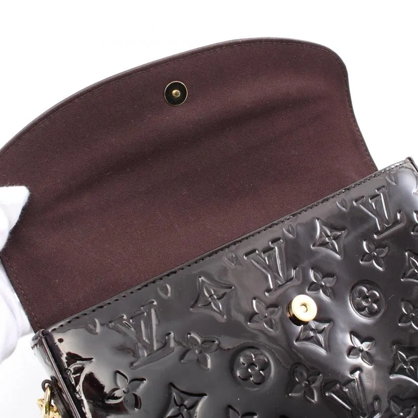 Pre-loved LOUIS VUITTON Rodeo Drive Monogram Vernis Amarante Chain Shoulder Bag Bordeaux