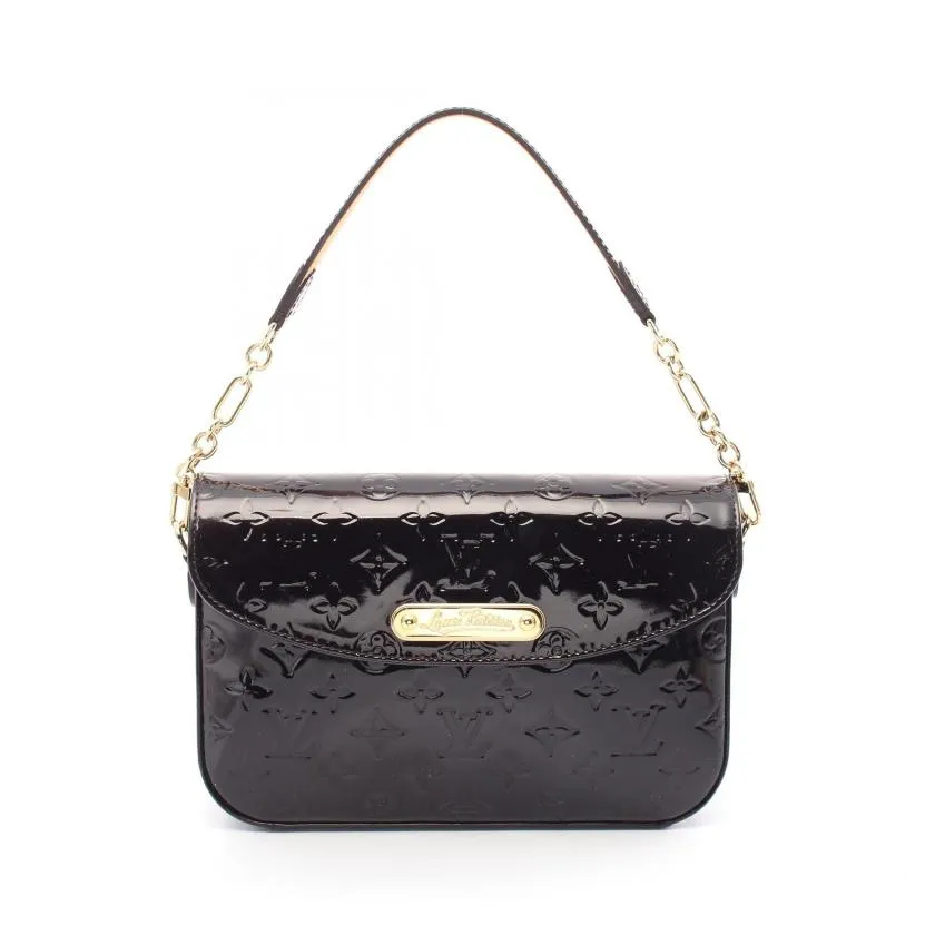 Pre-loved LOUIS VUITTON Rodeo Drive Monogram Vernis Amarante Chain Shoulder Bag Bordeaux